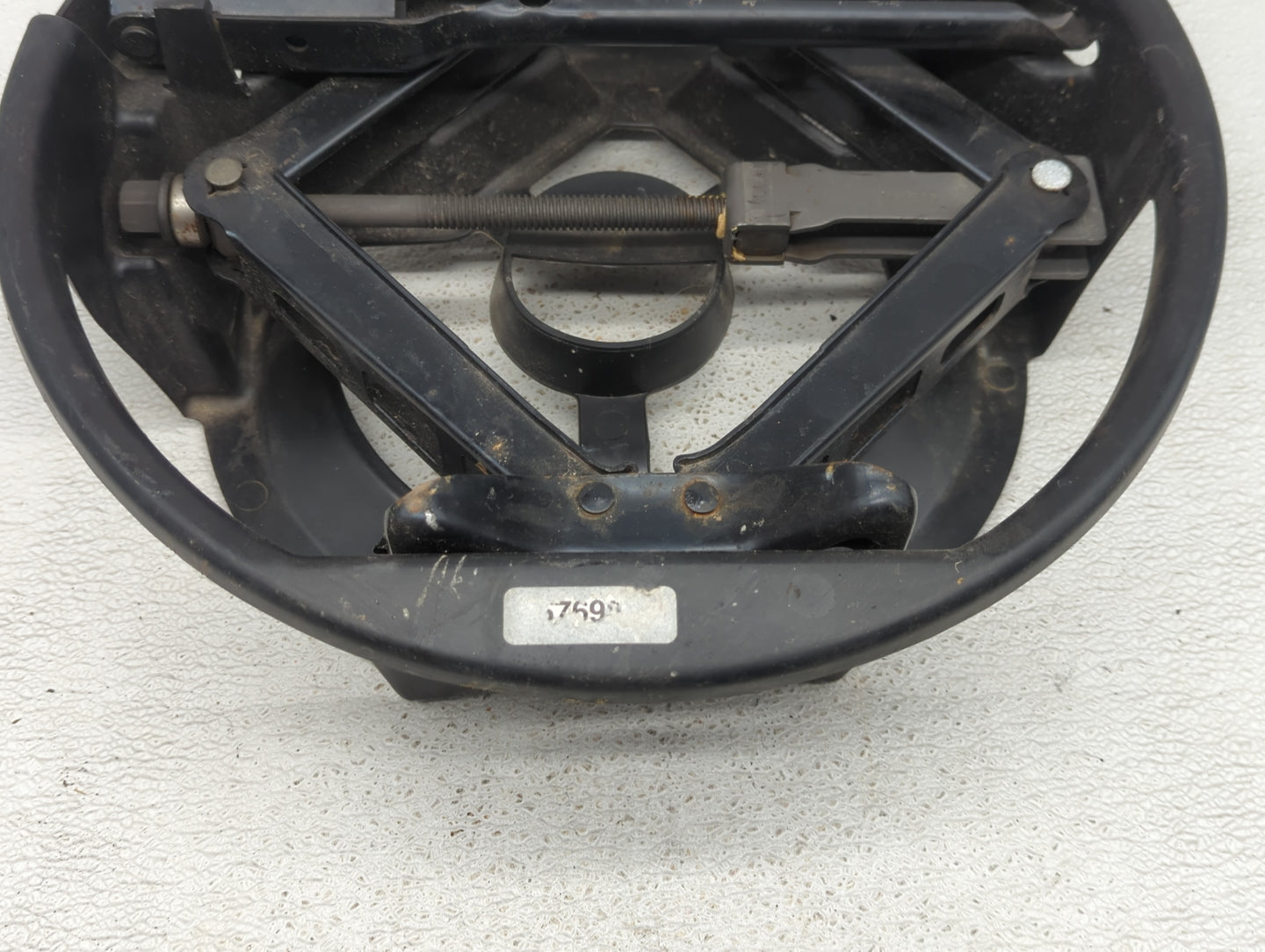 2005 Buick Lesabre Spare Scissor Car Jack Black - Oemusedautoparts1.com