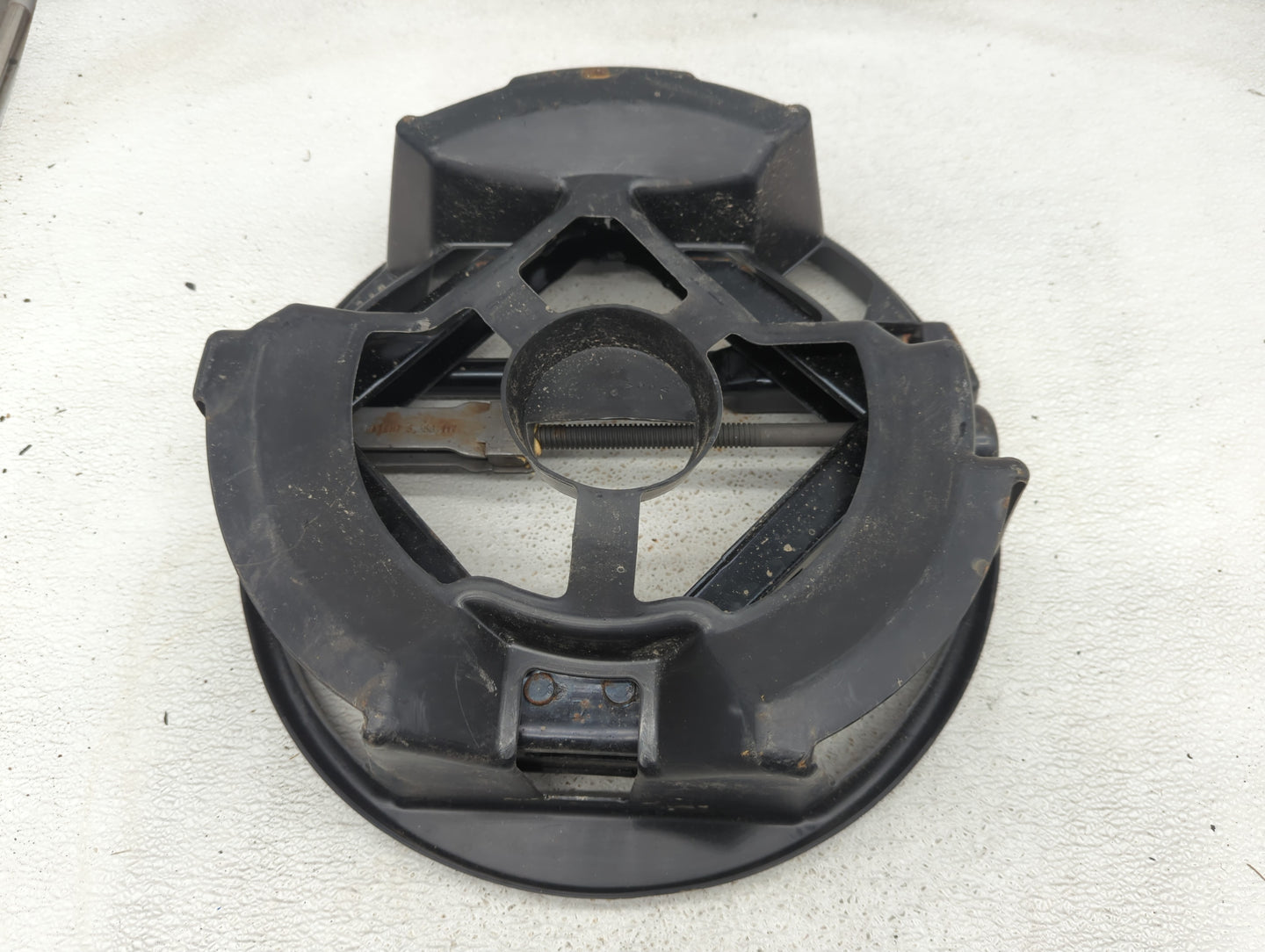2005 Buick Lesabre Spare Scissor Car Jack Black - Oemusedautoparts1.com