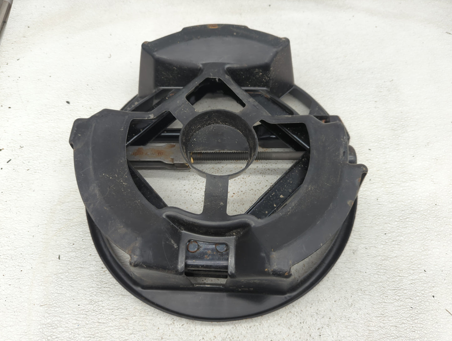 2005 Buick Lesabre Spare Scissor Car Jack Black - Oemusedautoparts1.com