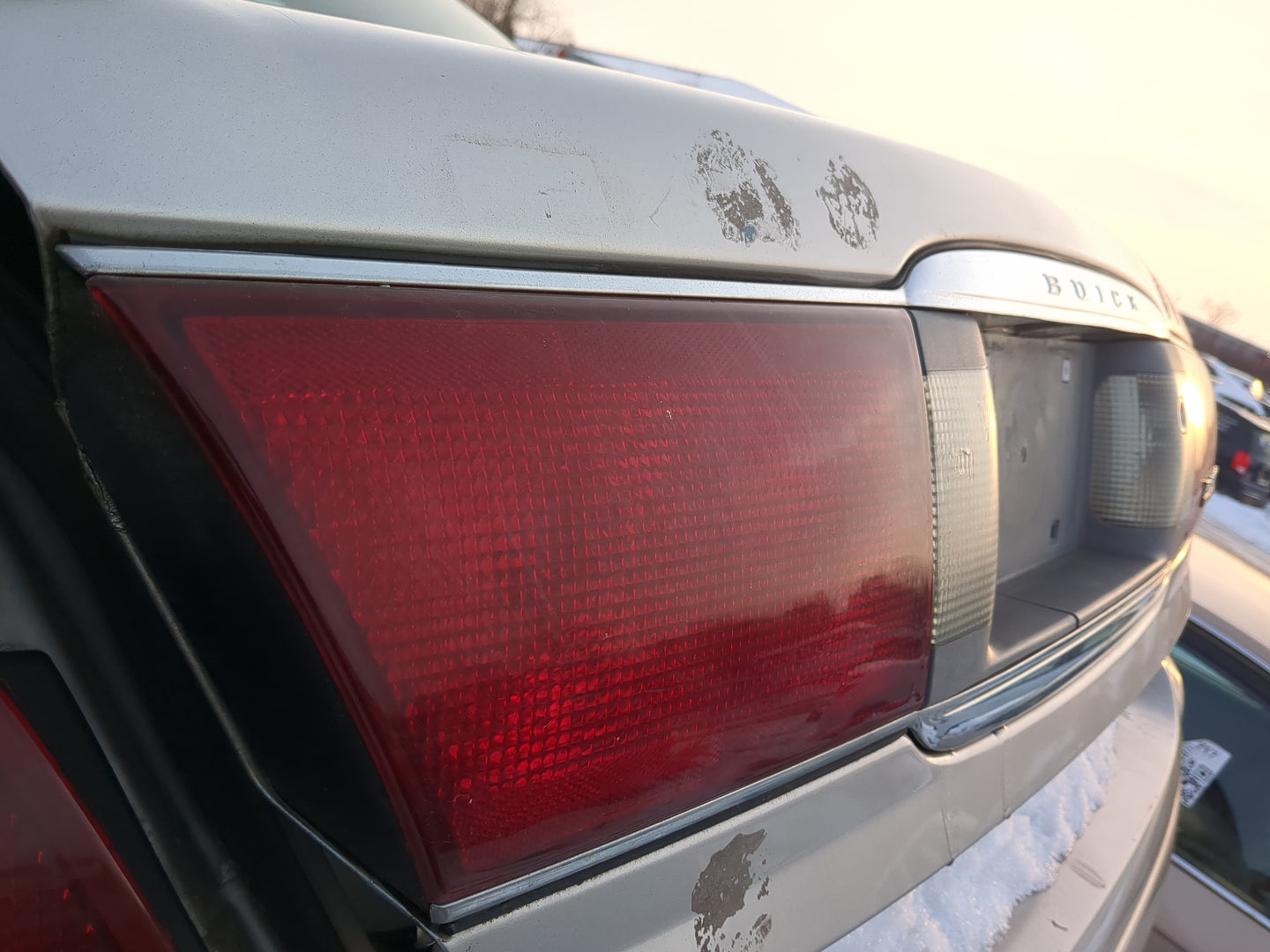 2000 Buick Lesabre Driver Left Side Tail Light Taillight Deck Lid Mounted - Oemusedautoparts1.com
