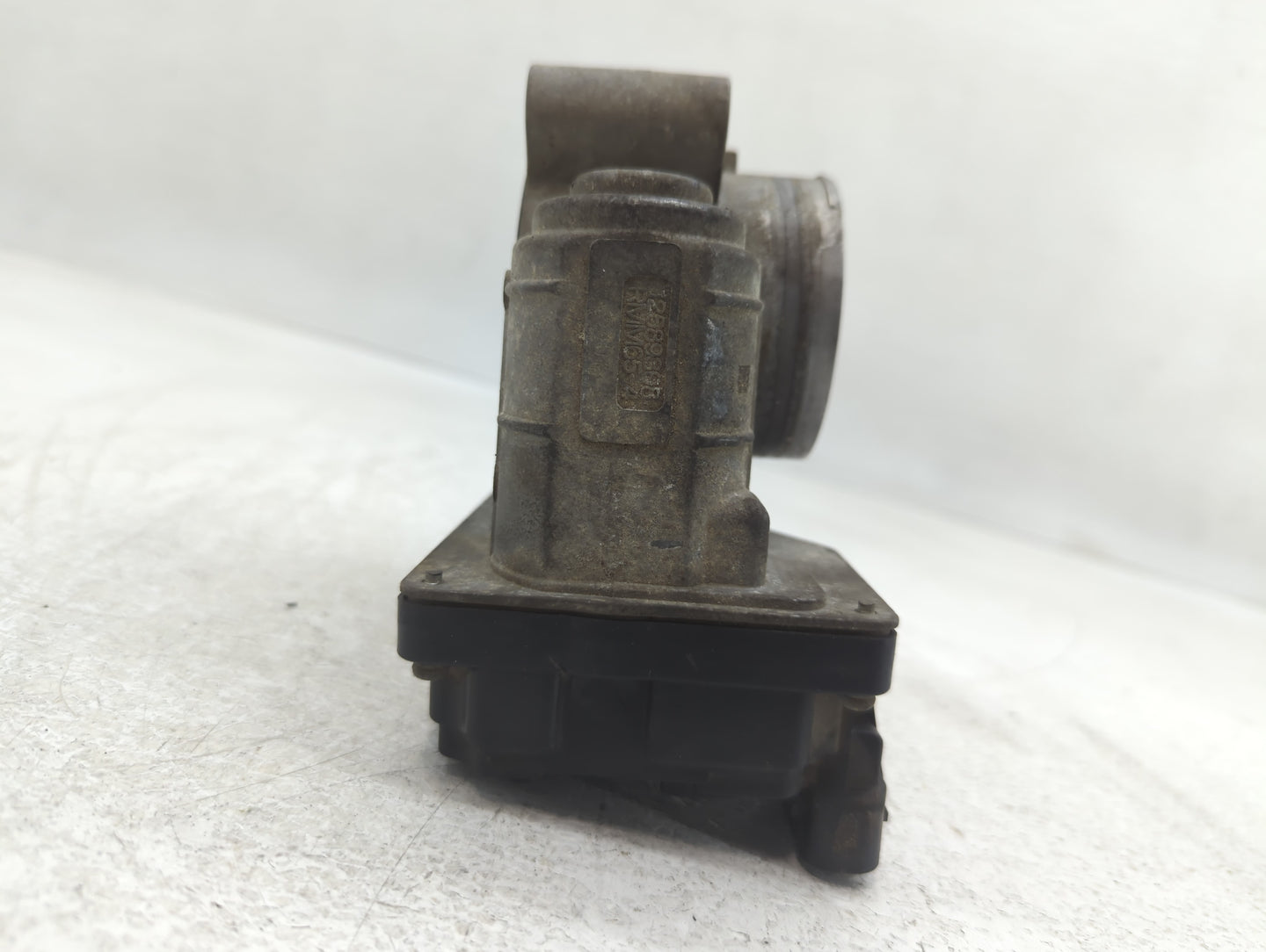 2005 Buick Lucerne Throttle Body P/N:253243 Fits OEM Used Auto Parts - Oemusedautoparts1.com