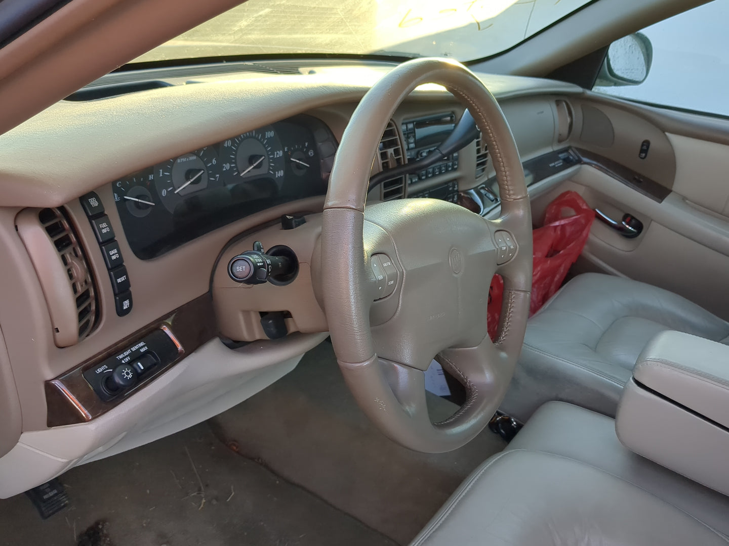 2004-2005 Buick Park Avenue Air Bag Driver Left Steering Wheel Mounted 1240485 - Oemusedautoparts1.com