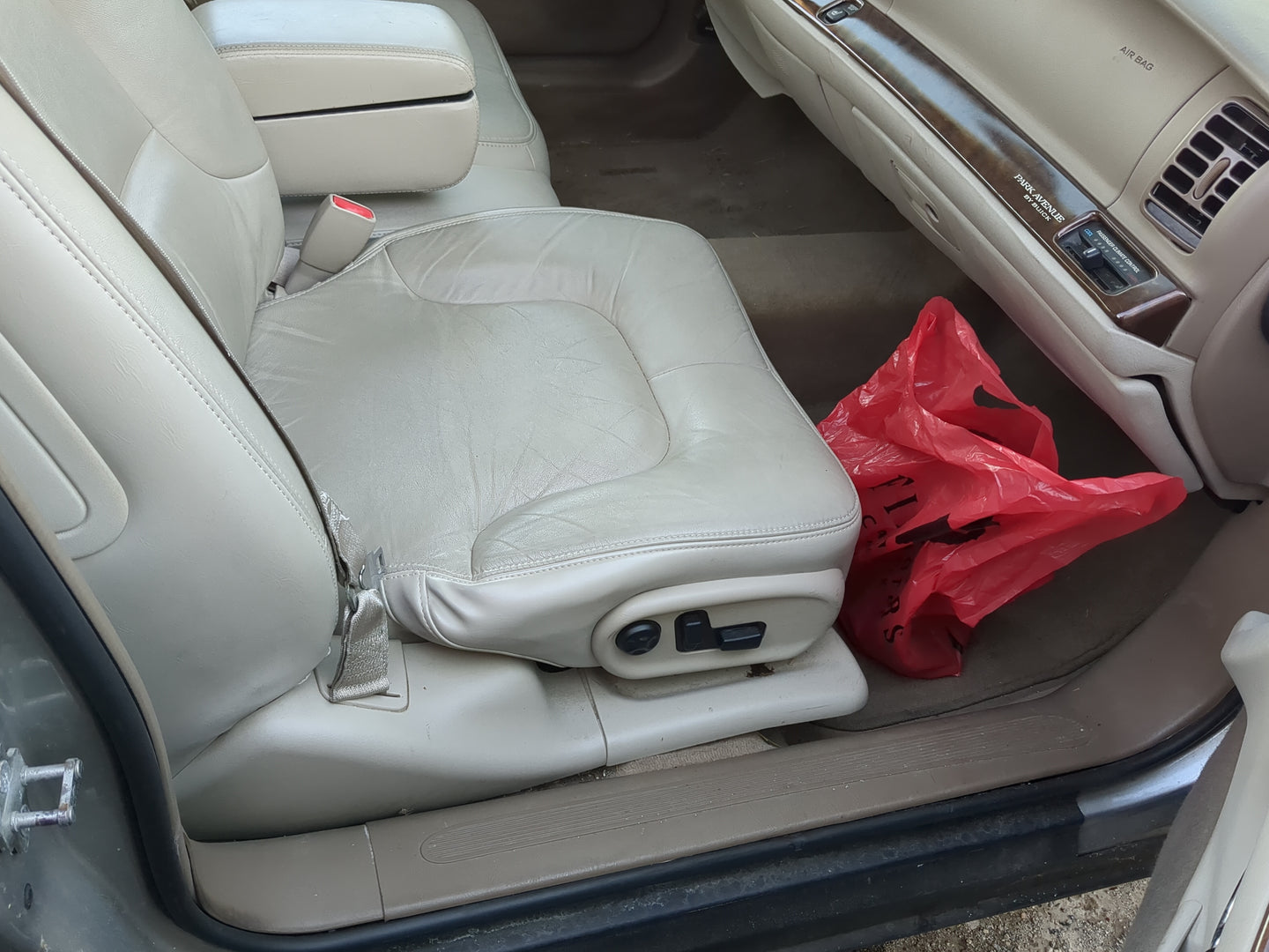 2000-2005 Buick Park Avenue Passenger Front Seat Oem - Oemusedautoparts1.com