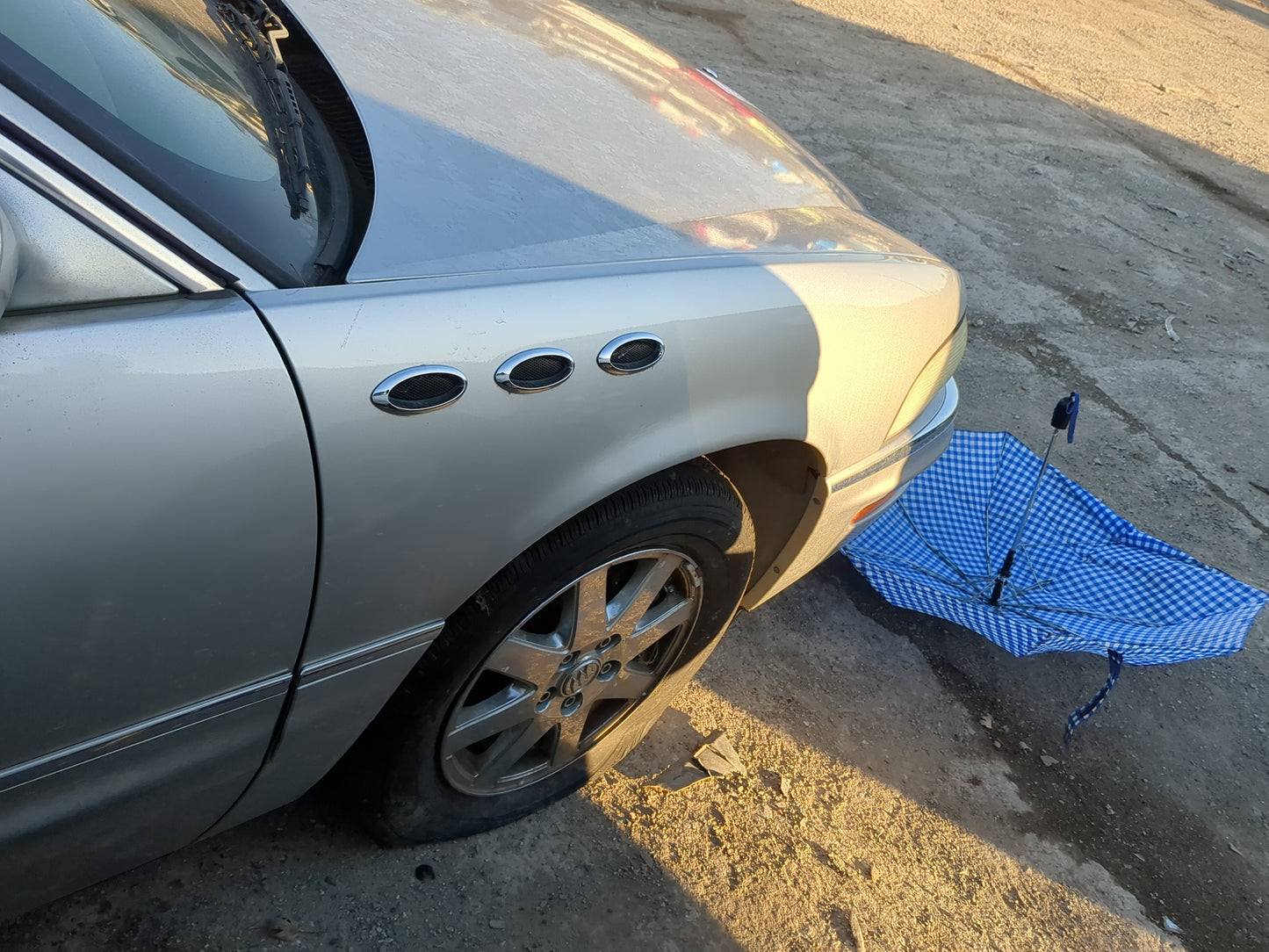 2003-2005 Buick Park Avenue Passenger Fender - Oemusedautoparts1.com