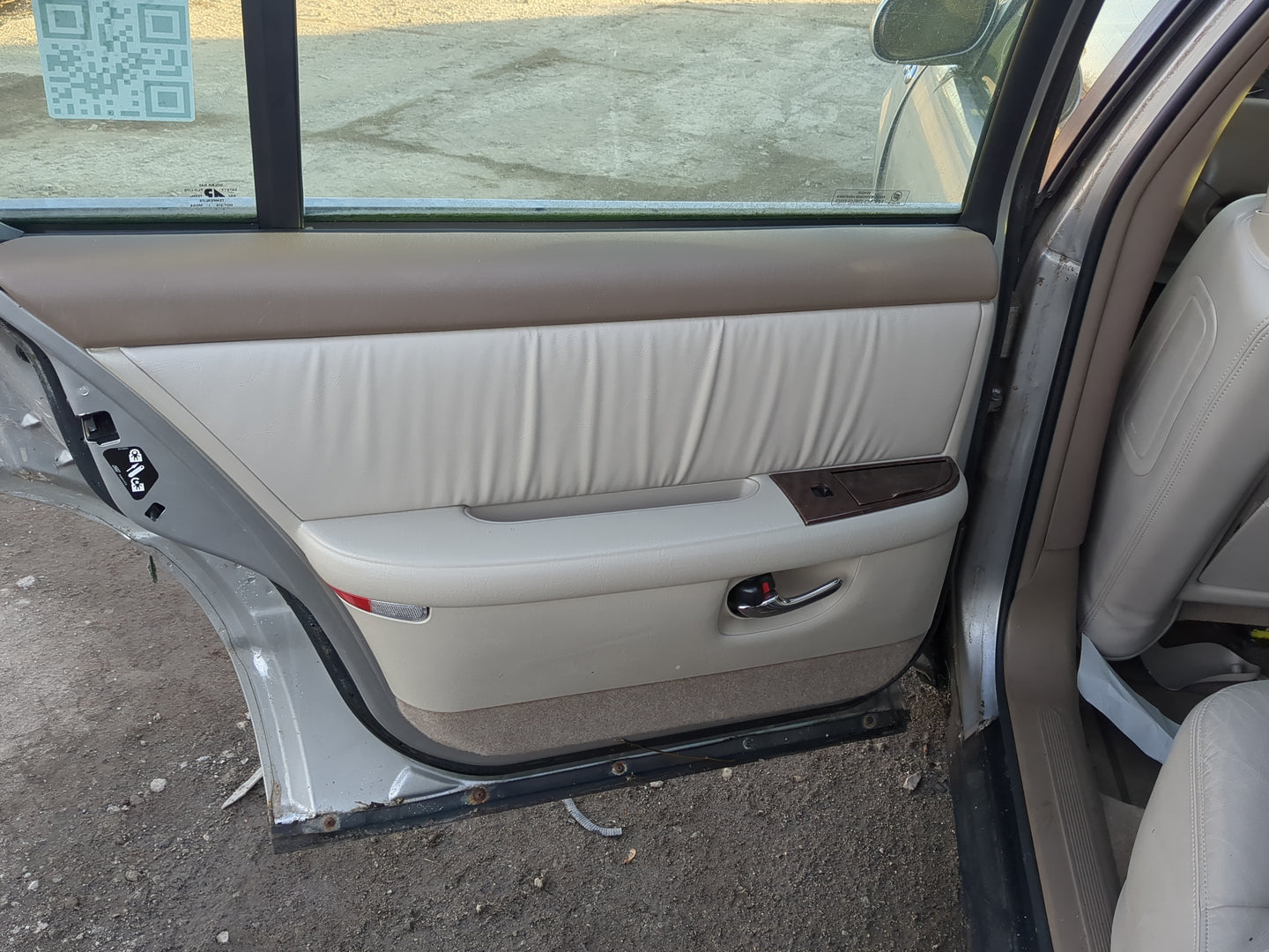 1997-2005 Buick Park Avenue Driver Rear Door Oem - Oemusedautoparts1.com
