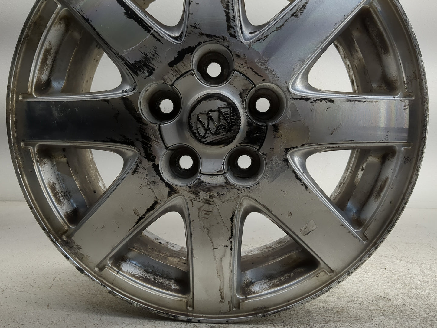 2004-2005 Buick Park Avenue Oem Wheel Rim 1250571 - Oemusedautoparts1.com