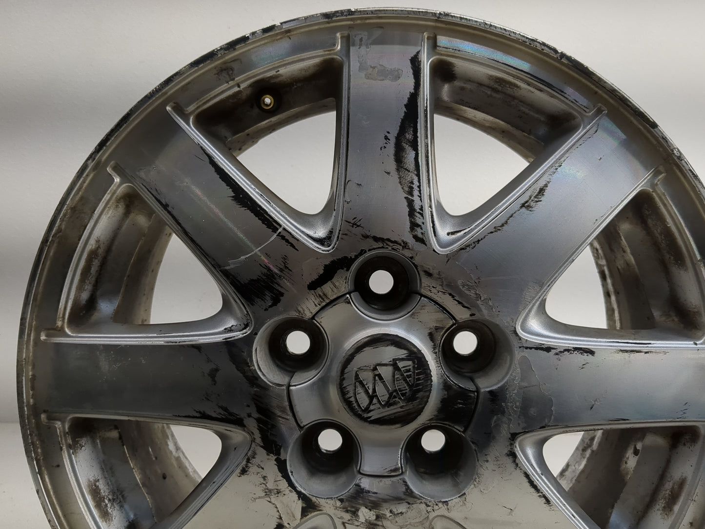 2004-2005 Buick Park Avenue Oem Wheel Rim - Oemusedautoparts1.com