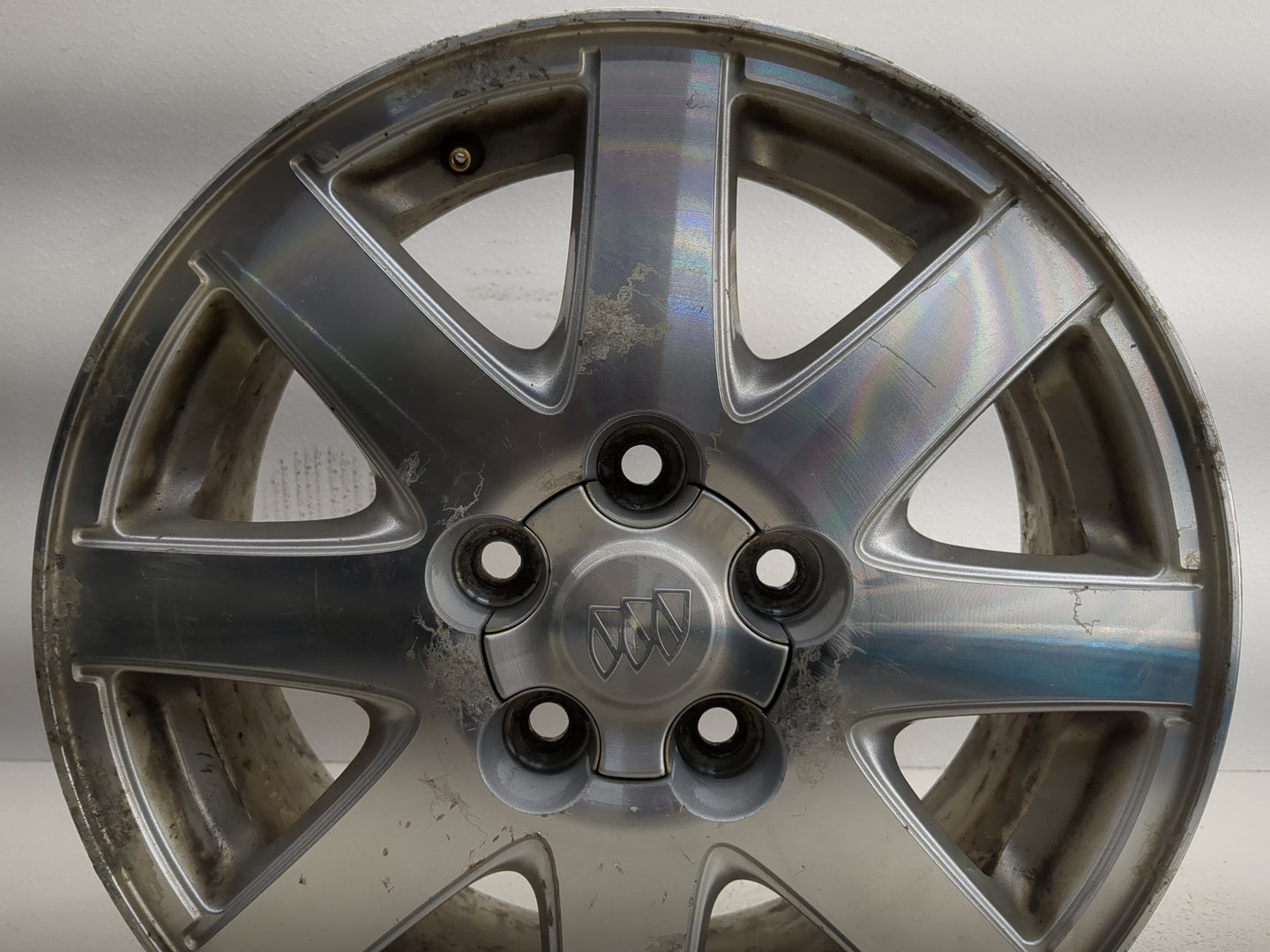 2004-2005 Buick Park Avenue Oem Wheel Rim - Oemusedautoparts1.com