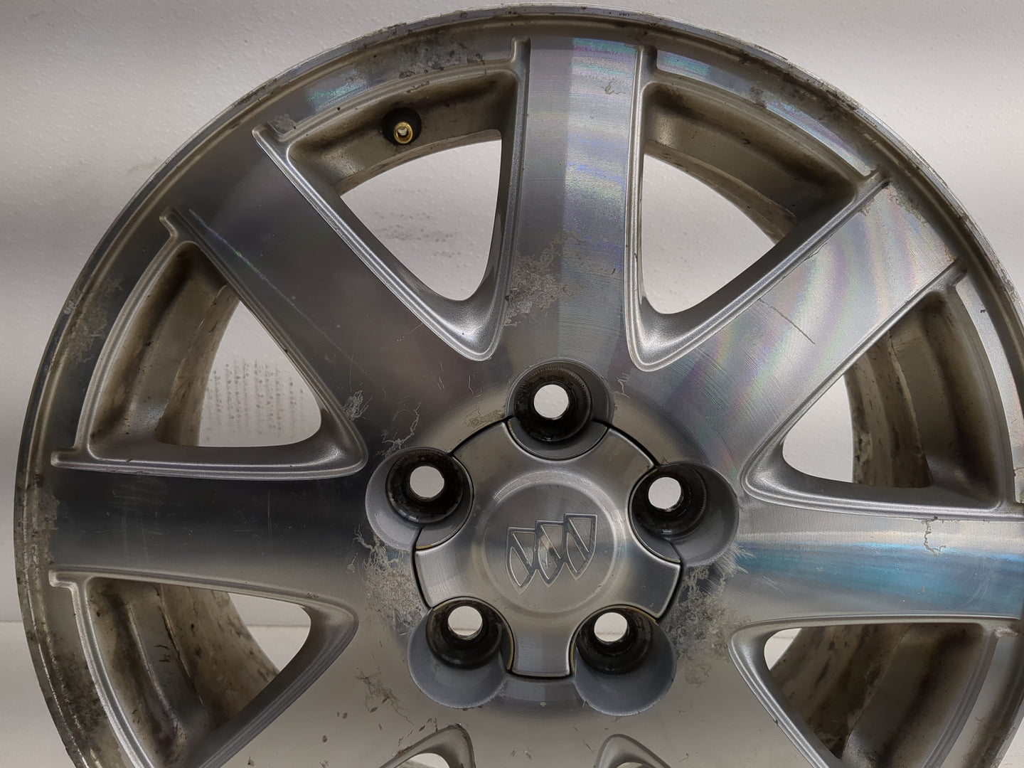 2004-2005 Buick Park Avenue Oem Wheel Rim 1250572 - Oemusedautoparts1.com