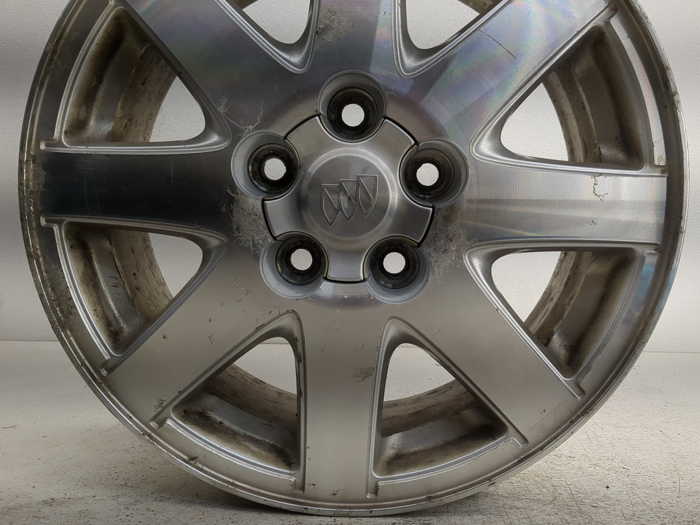 2004-2005 Buick Park Avenue Oem Wheel Rim 1250572 - Oemusedautoparts1.com
