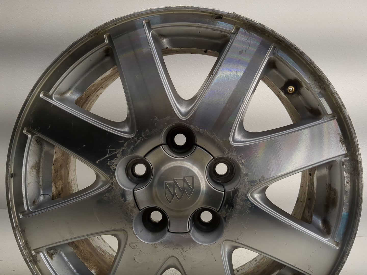 2004-2005 Buick Park Avenue Oem Wheel Rim 1250573 - Oemusedautoparts1.com