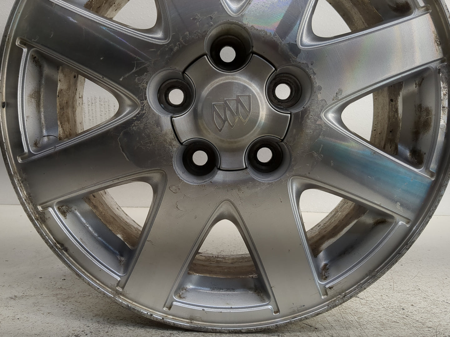 2004-2005 Buick Park Avenue Oem Wheel Rim 1250573 - Oemusedautoparts1.com