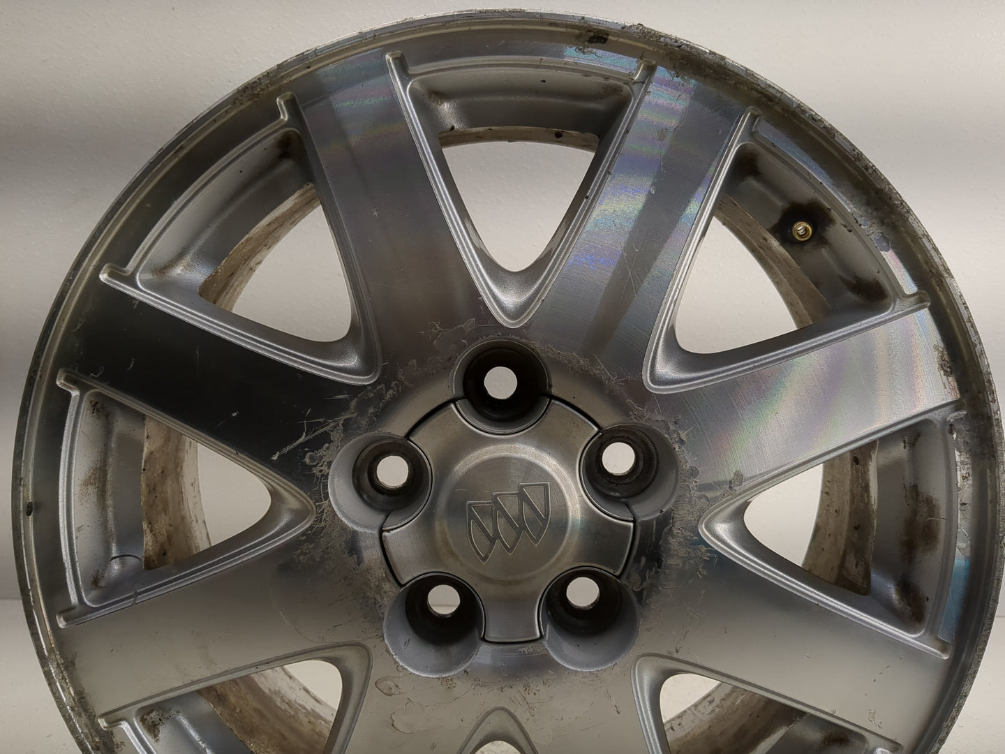 2004-2005 Buick Park Avenue Oem Wheel Rim 1250573 - Oemusedautoparts1.com