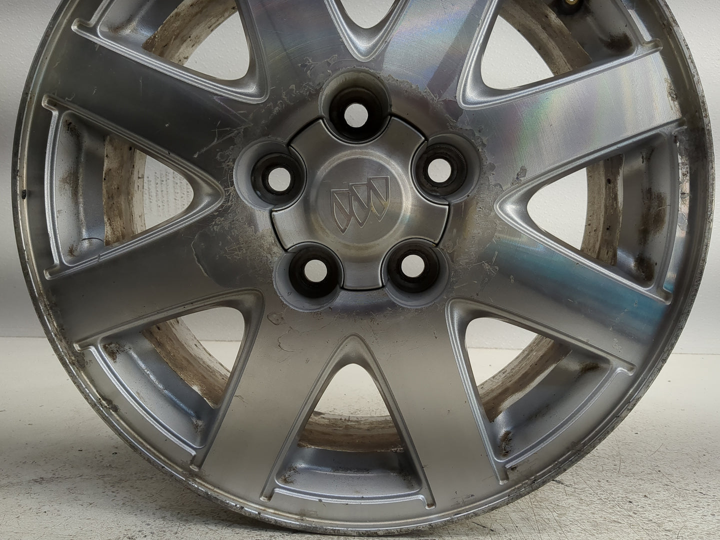2004-2005 Buick Park Avenue Oem Wheel Rim 1250573 - Oemusedautoparts1.com