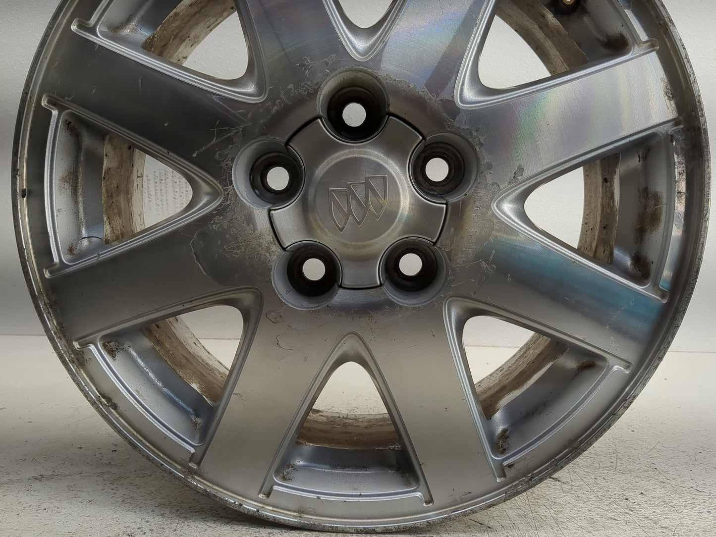 2004-2005 Buick Park Avenue Oem Wheel Rim 1250573 - Oemusedautoparts1.com