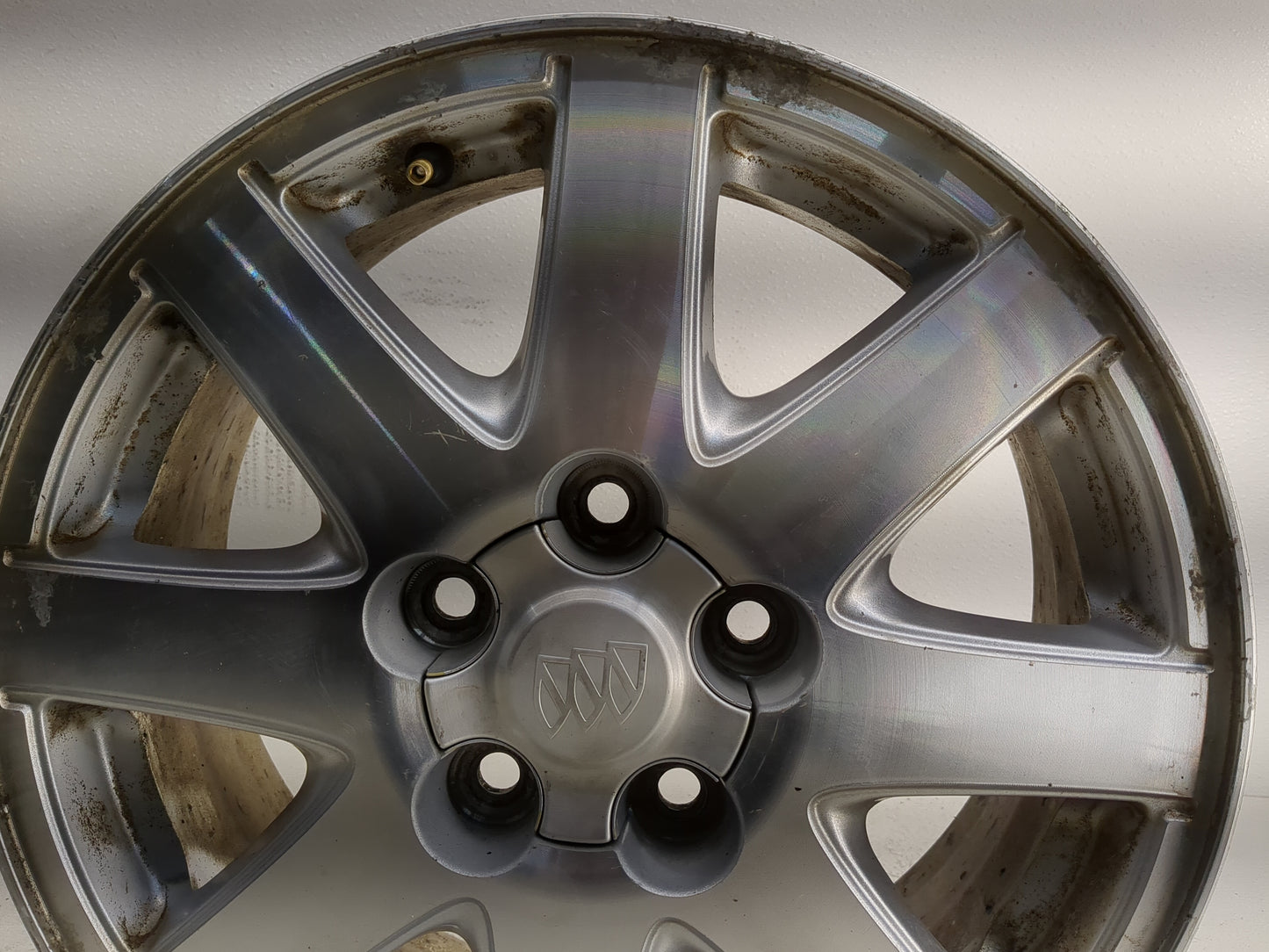 2004-2005 Buick Park Avenue Oem Wheel Rim 1250581 - Oemusedautoparts1.com