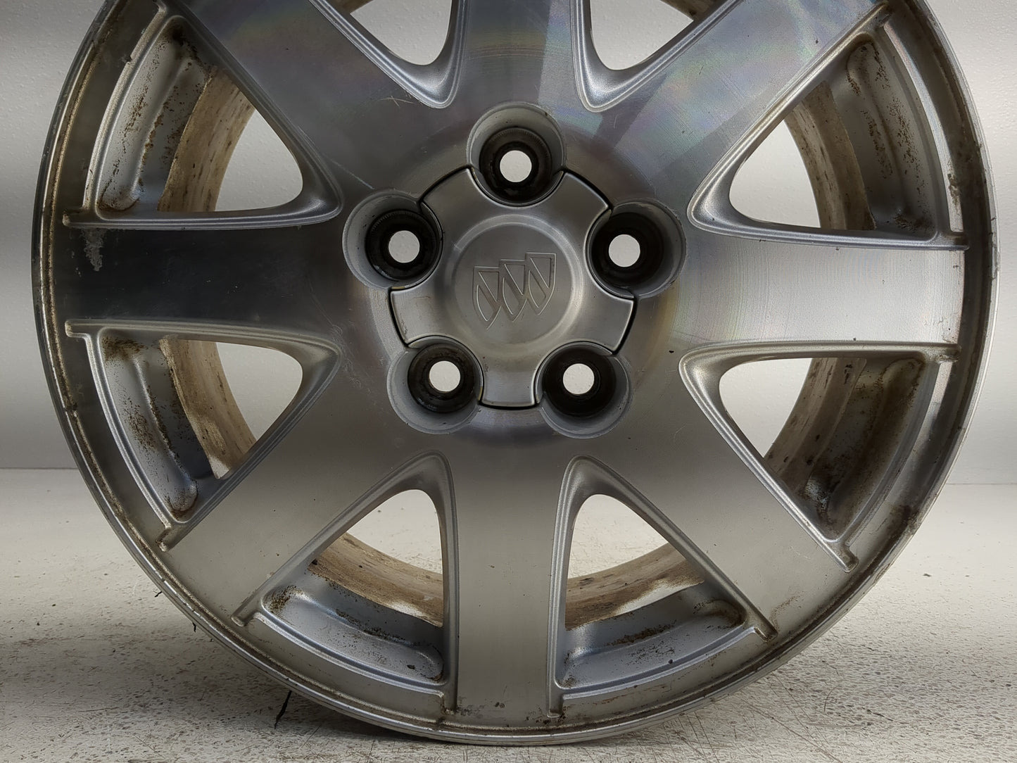 2004-2005 Buick Park Avenue Oem Wheel Rim - Oemusedautoparts1.com