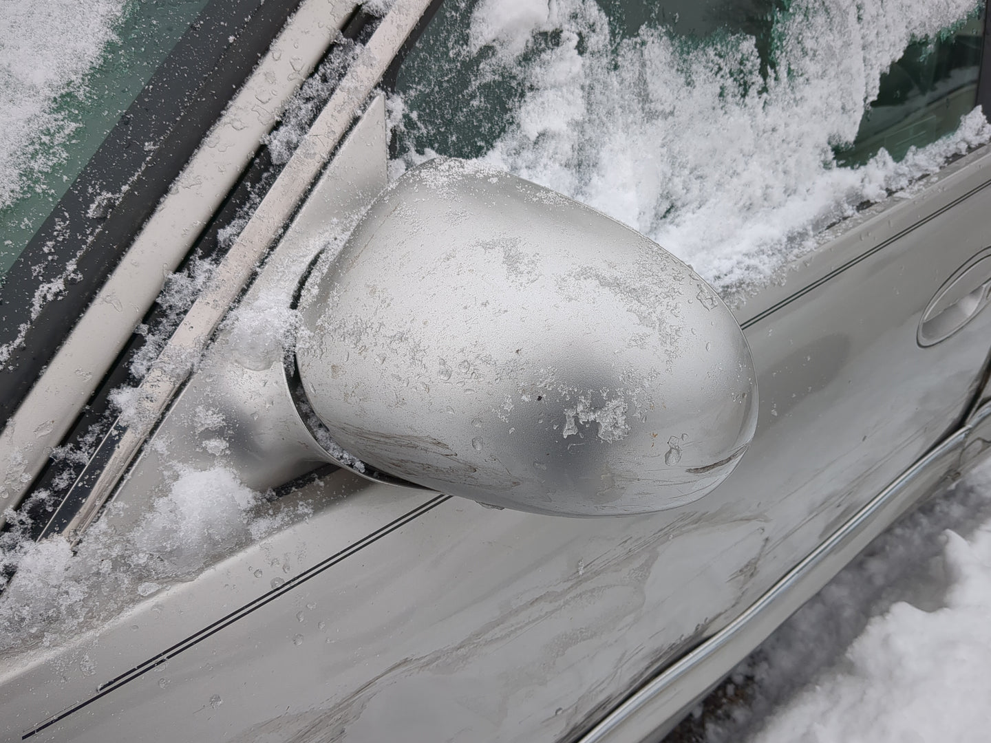 2003-2005 Buick Park Avenue Driver Side View Mirror - Left Door Mirror OEM Used - Oemusedautoparts1.com