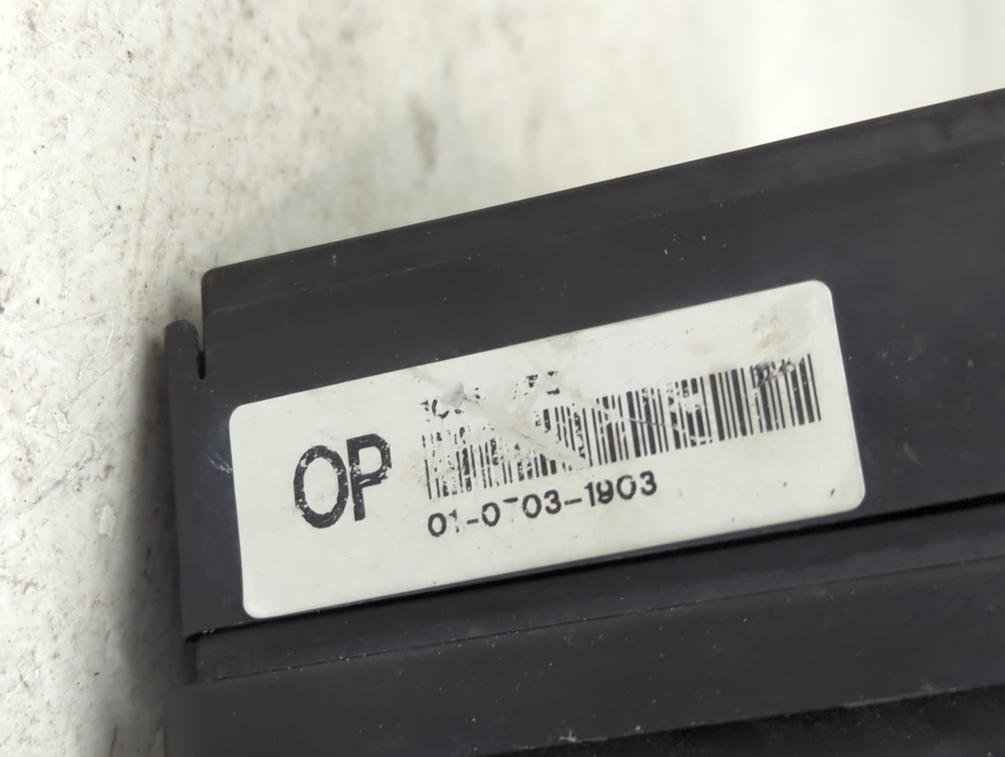 2000-2005 Buick Park Avenue Fusebox Fuse Box Panel Relay Module P/N:15441368 Fits Fits 2000 2001 2002 2003 2004 2005 OEM Use