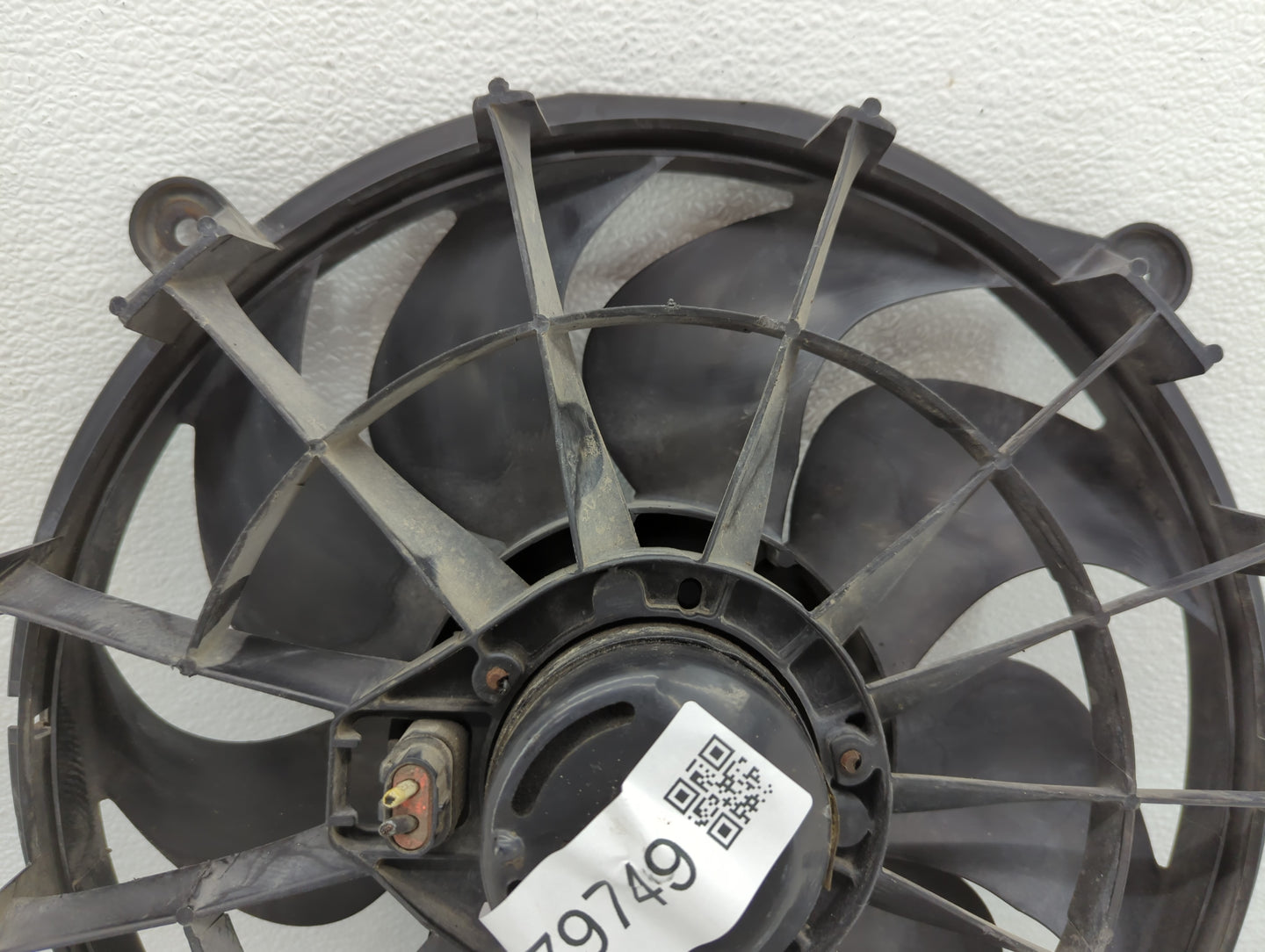 1997-2005 Buick Park Avenue Electric Radiator Cooling Fan Motor Assembly P/N:25674223 Fits OEM Used Auto Parts - Oemusedauto