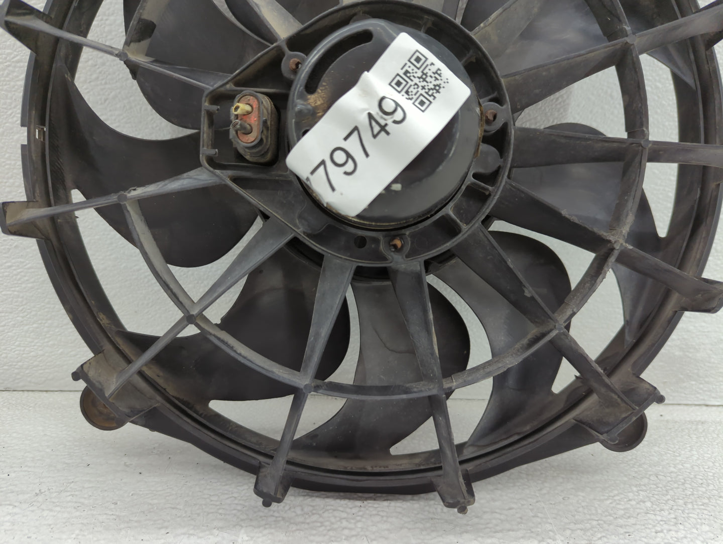 1997-2005 Buick Park Avenue Electric Radiator Cooling Fan Motor Assembly P/N:25674223 Fits OEM Used Auto Parts - Oemusedauto
