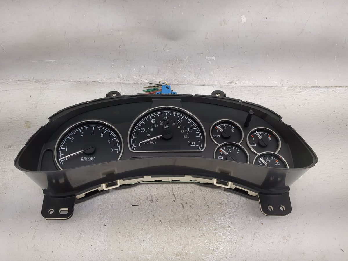 2005 Buick Rainier Instrument Cluster Speedometer Gauges P/N:28005671 10356465 Miles:156K Fits OEM Used Auto Parts - Oemused