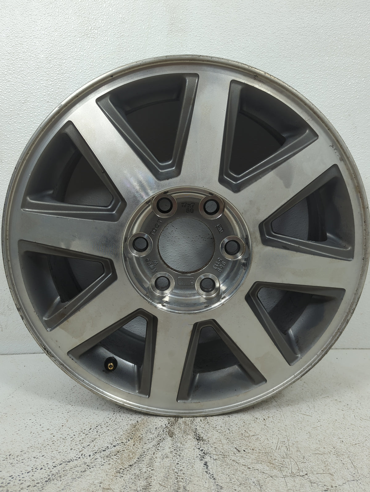 2004-2007 Buick Rainier Oem Wheel Rim 5015254 - Oemusedautoparts1.com