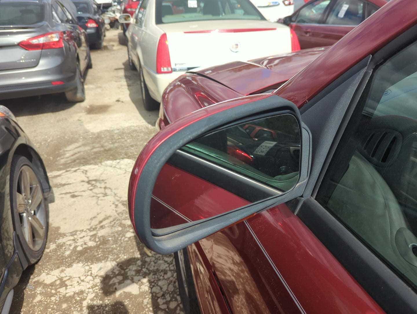 2004-2007 Buick Rainier Driver Side View Mirror - Left Door Mirror OEM Used - Oemusedautoparts1.com