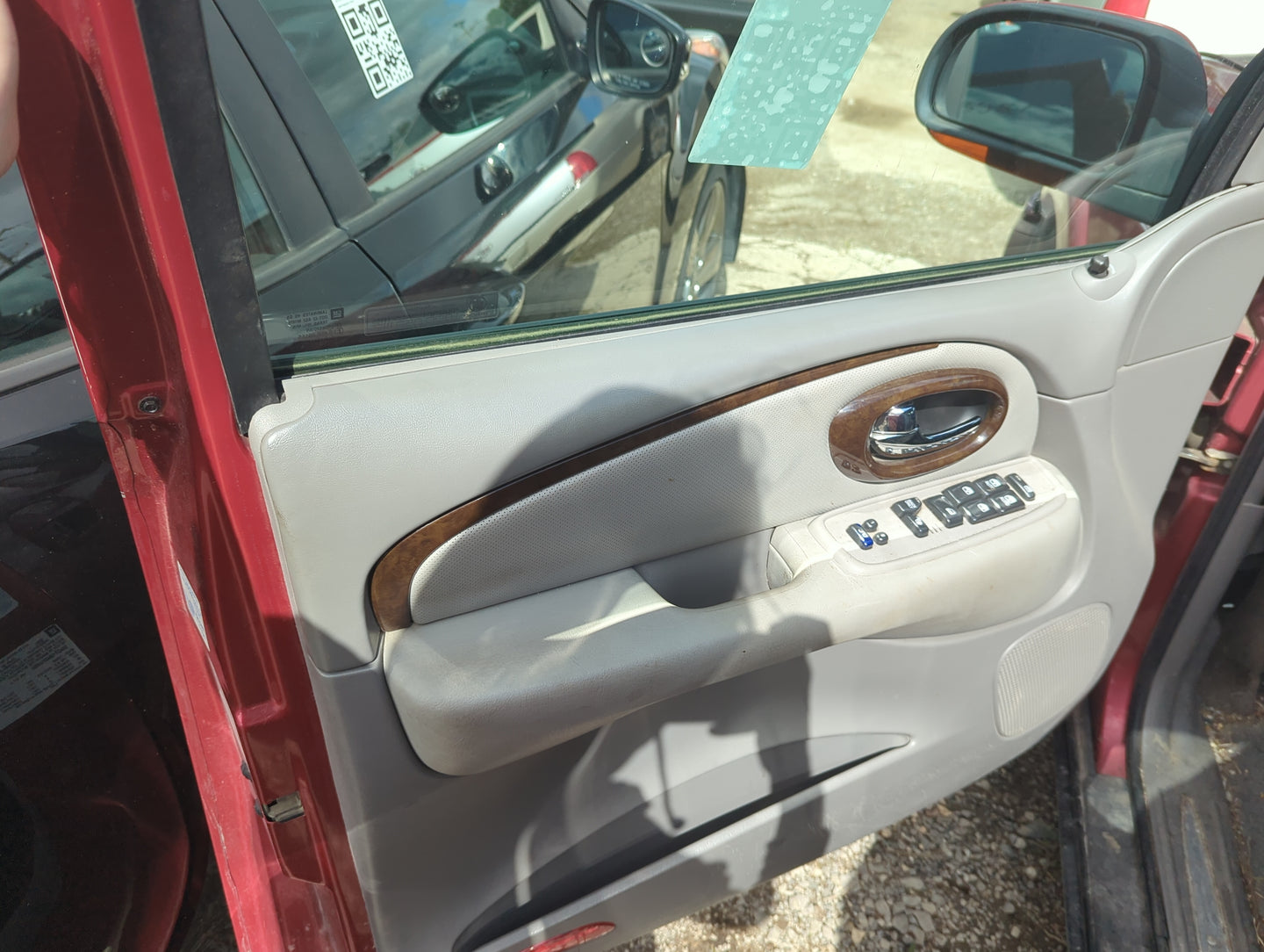 2005 Buick Rainier Front Left Driver Interior Door Panel Trim - Oemusedautoparts1.com