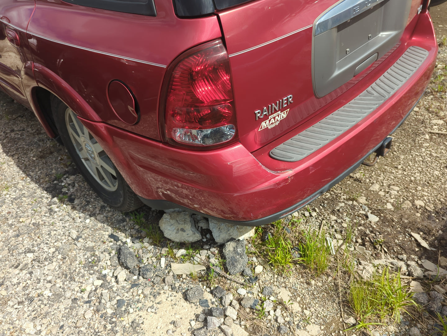 2004-2007 Buick Rainier Rear Bumper Assembly Oem - Oemusedautoparts1.com