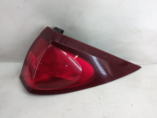 2004-2007 Buick Rendezvous Tail Light Assembly Passenger Right OEM Fits Fits 2004 2005 2006 2007 OEM Used Auto Parts - Oemus