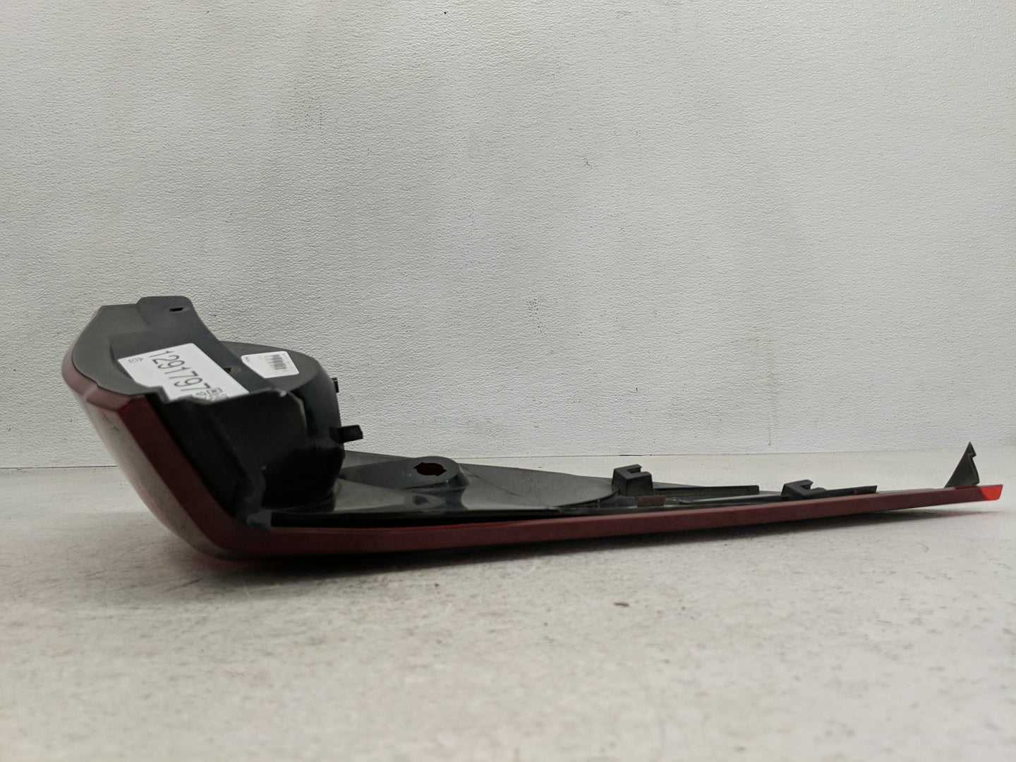 2004-2007 Buick Rendezvous Tail Light Assembly Passenger Right OEM Fits Fits 2004 2005 2006 2007 OEM Used Auto Parts - Oemus
