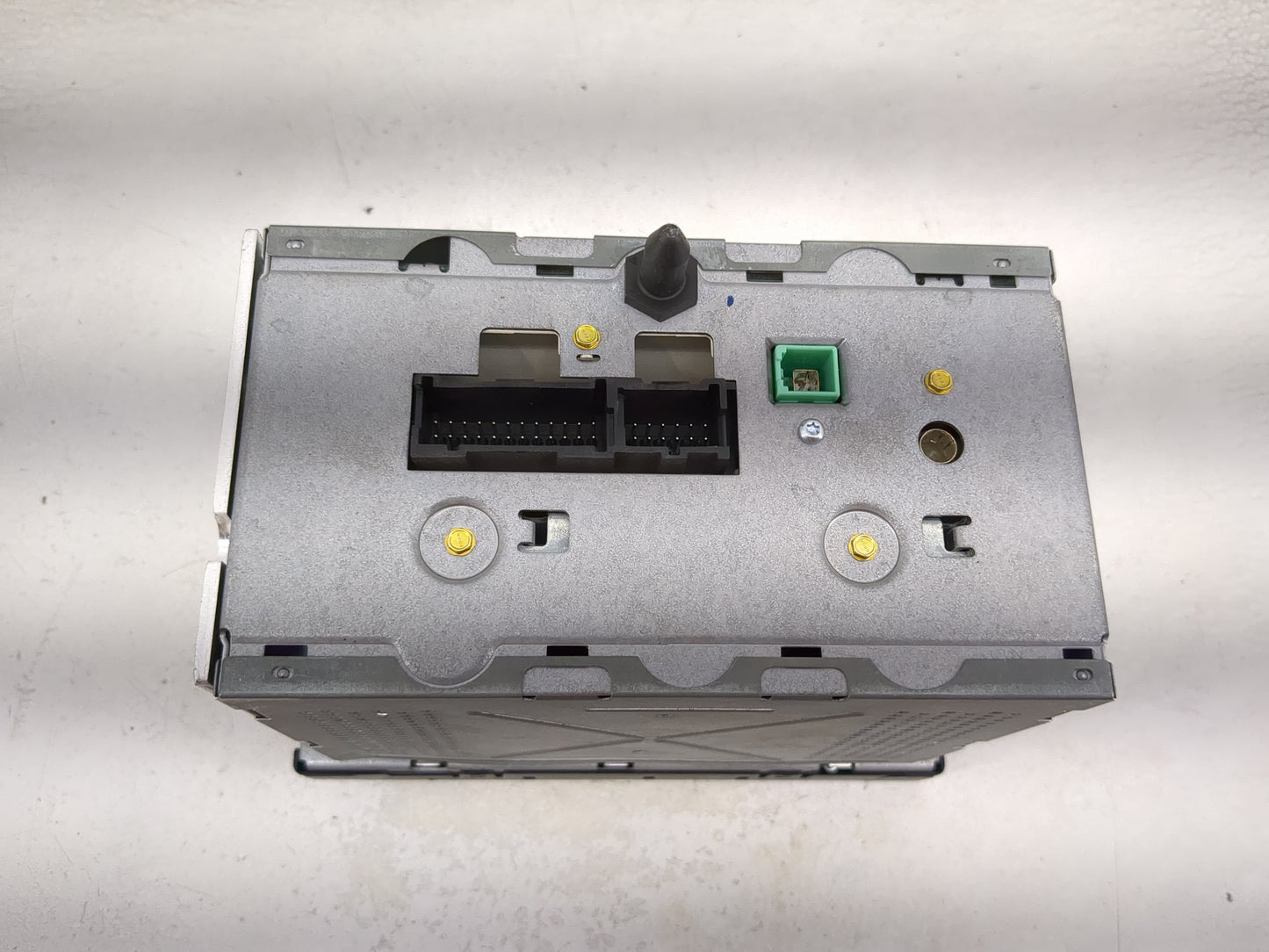 2004-2005 Buick Rendezvous Radio AM FM Cd Player Receiver Replacement P/N:15229837 28015891 Fits Fits 2004 2005 OEM Used Aut
