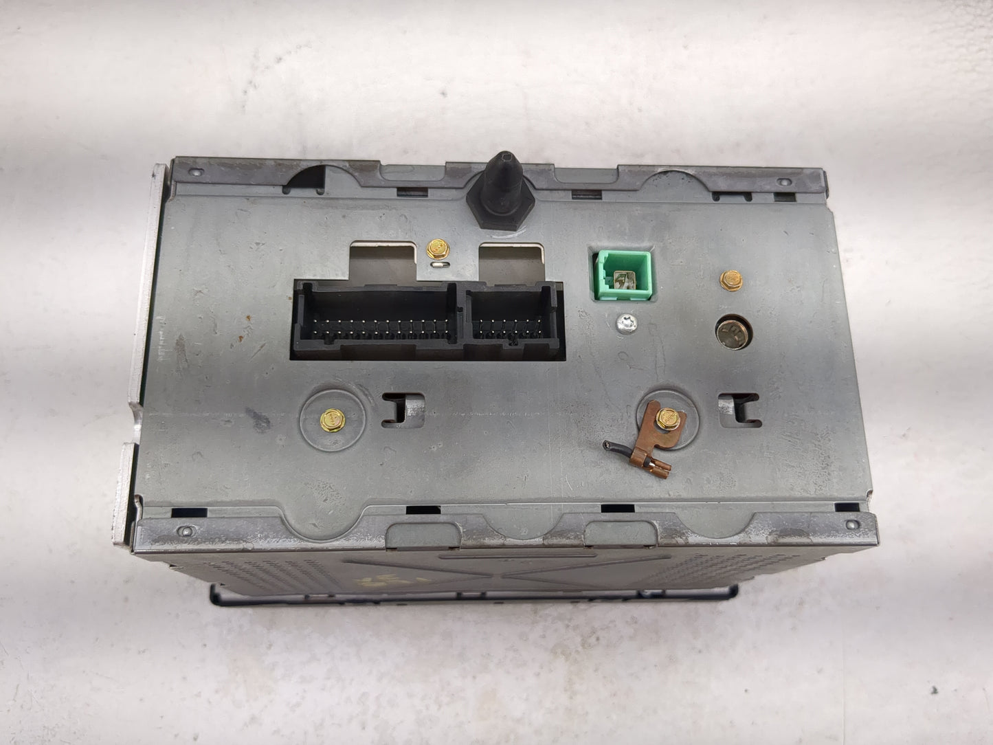 2005 Buick Rendezvous Radio AM FM Cd Player Receiver Replacement P/N:10393988 28006575 Fits OEM Used Auto Parts - Oemusedaut