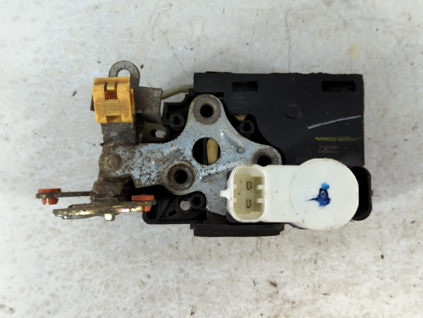2005 Buick Rendezvous Front Door Latch - Oemusedautoparts1.com