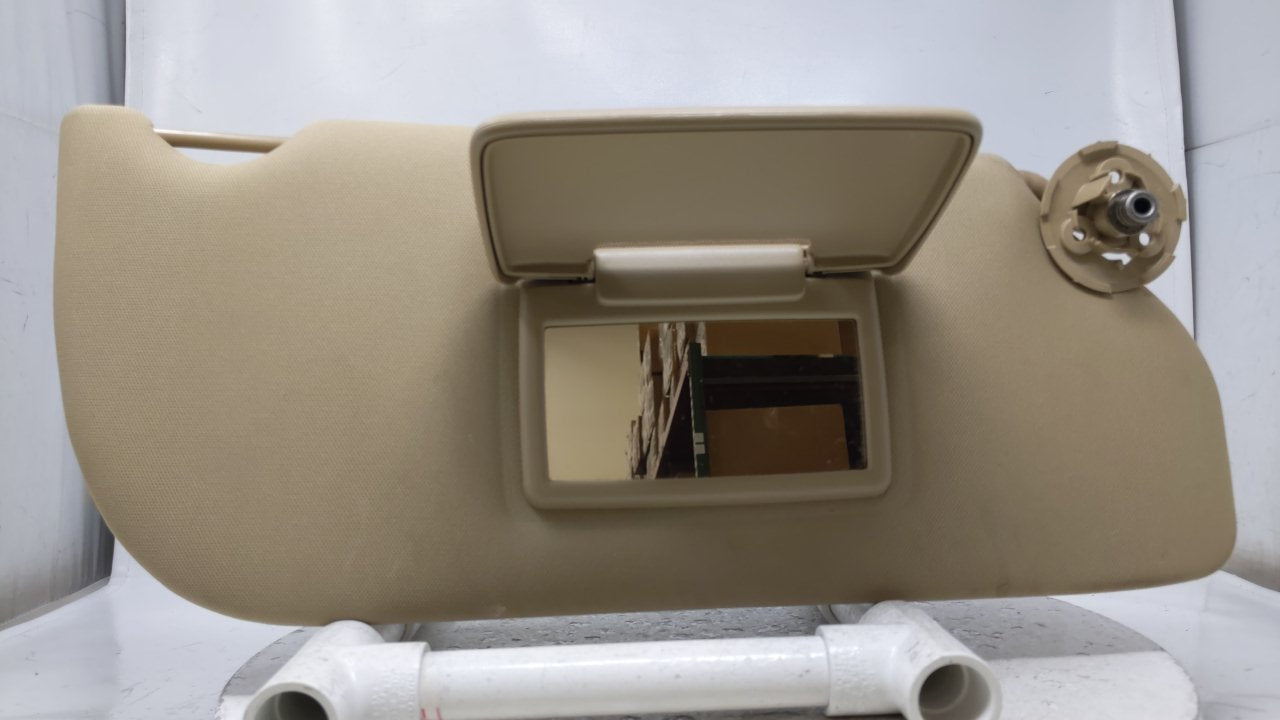 2005 Buick Terraza Sun Visor Shade Replacement Passenger Right Mirror Fits OEM Used Auto Parts - Oemusedautoparts1.com