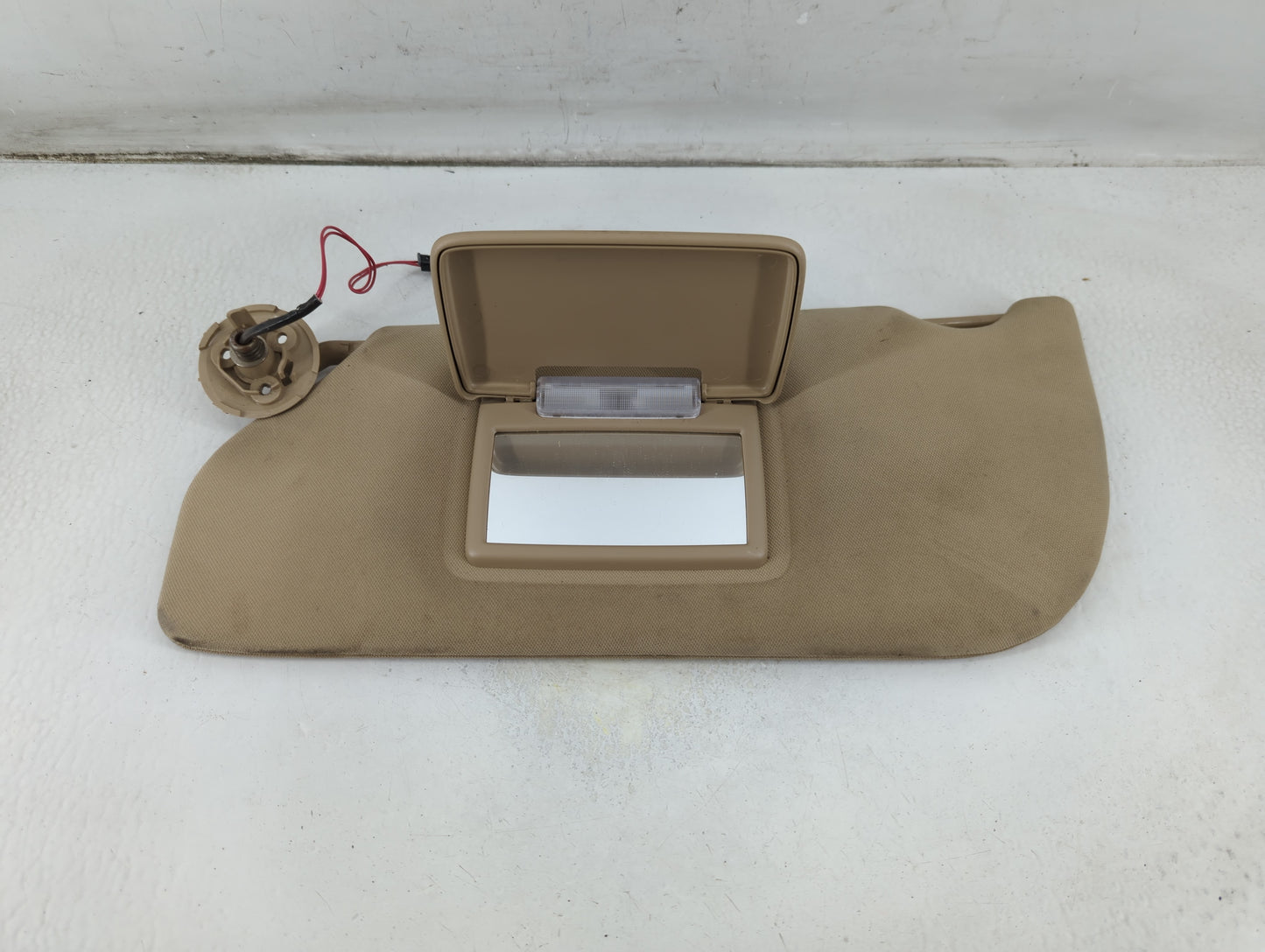 2005-2007 Buick Terraza Sun Visor Shade Replacement Driver Left Mirror Fits Fits 2005 2006 2007 2008 2009 OEM Used Auto Part