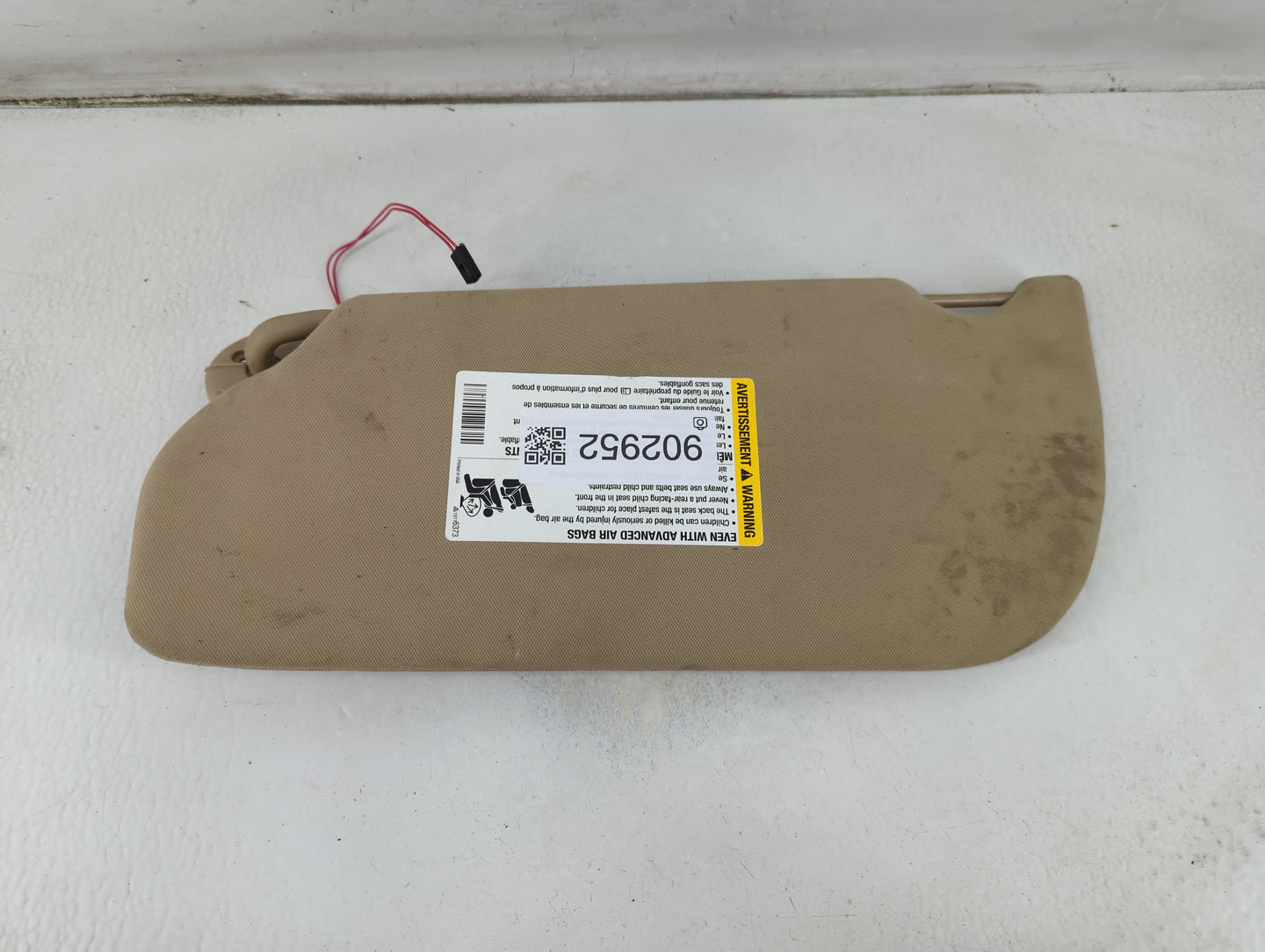 2005-2007 Buick Terraza Sun Visor Shade Replacement Passenger Right Mirror Fits Fits 2005 2006 2007 2008 2009 OEM Used Auto 