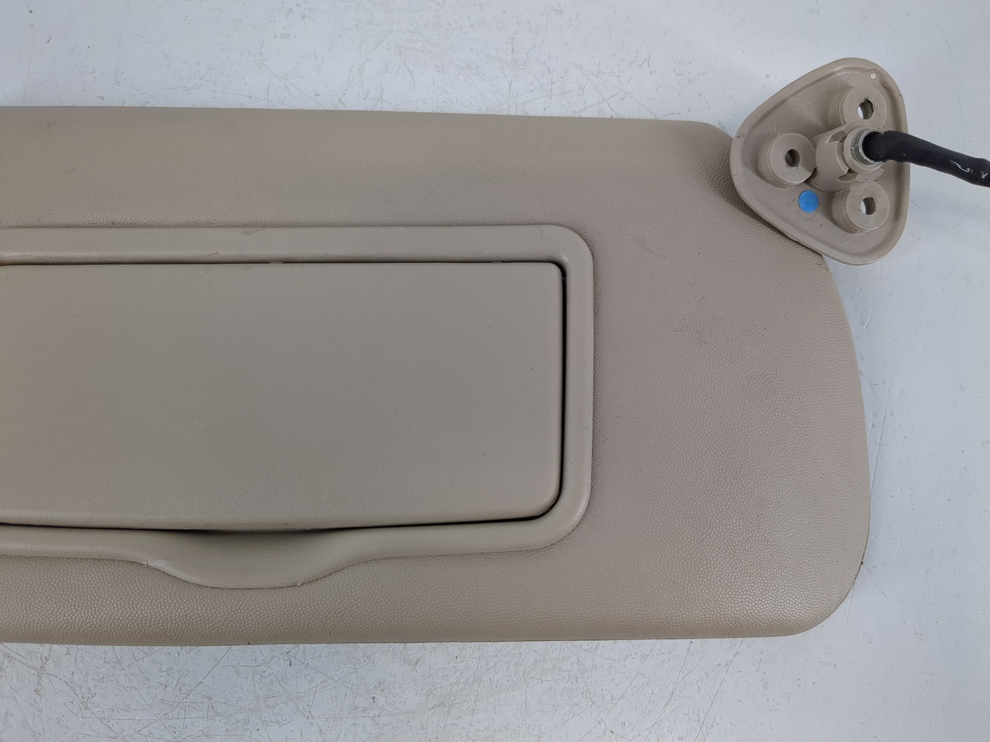 2003-2007 Cadillac Cts Sun Visor Shade Replacement Passenger Right Mirror Fits Fits 2003 2004 2005 2006 2007 OEM Used Auto P