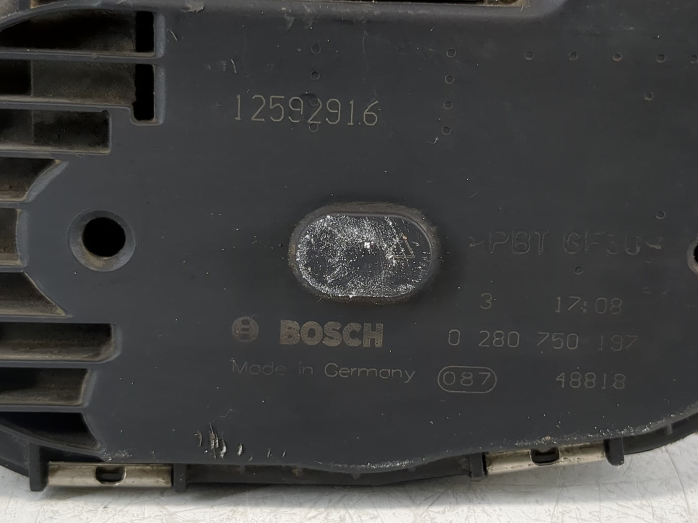 2005-2007 Cadillac Cts Throttle Body P/N:12592916 Fits Fits 2005 2006 2007 OEM Used Auto Parts - Oemusedautoparts1.com