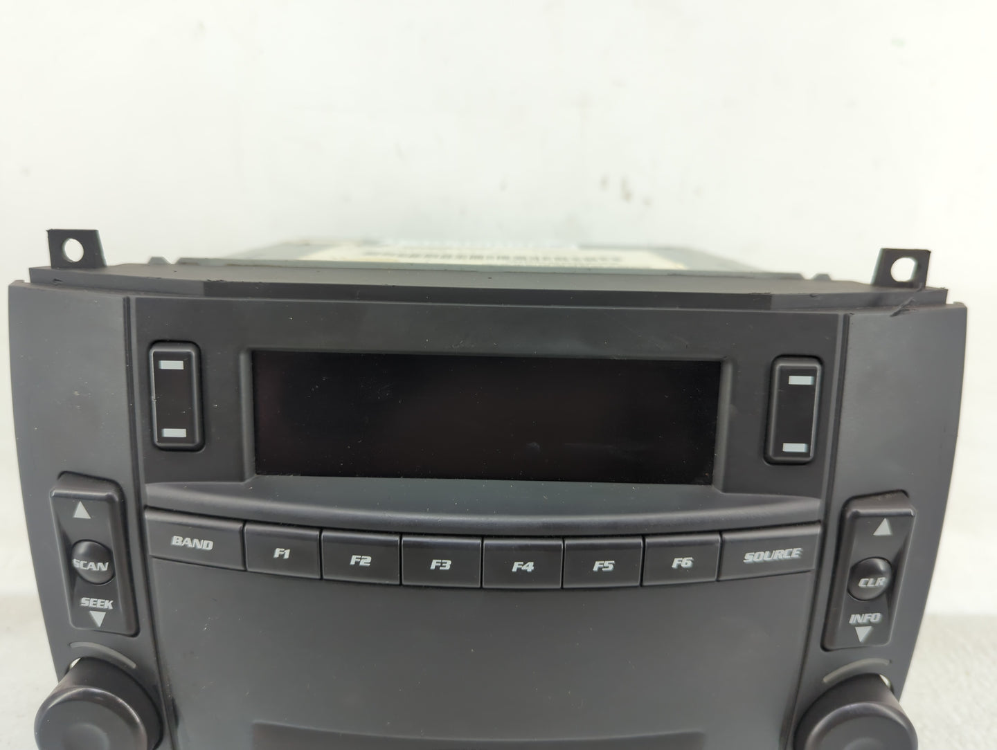 2004-2005 Cadillac Cts Radio AM FM Cd Player Receiver Replacement P/N:15144091 Fits Fits 2004 2005 OEM Used Auto Parts - Oem