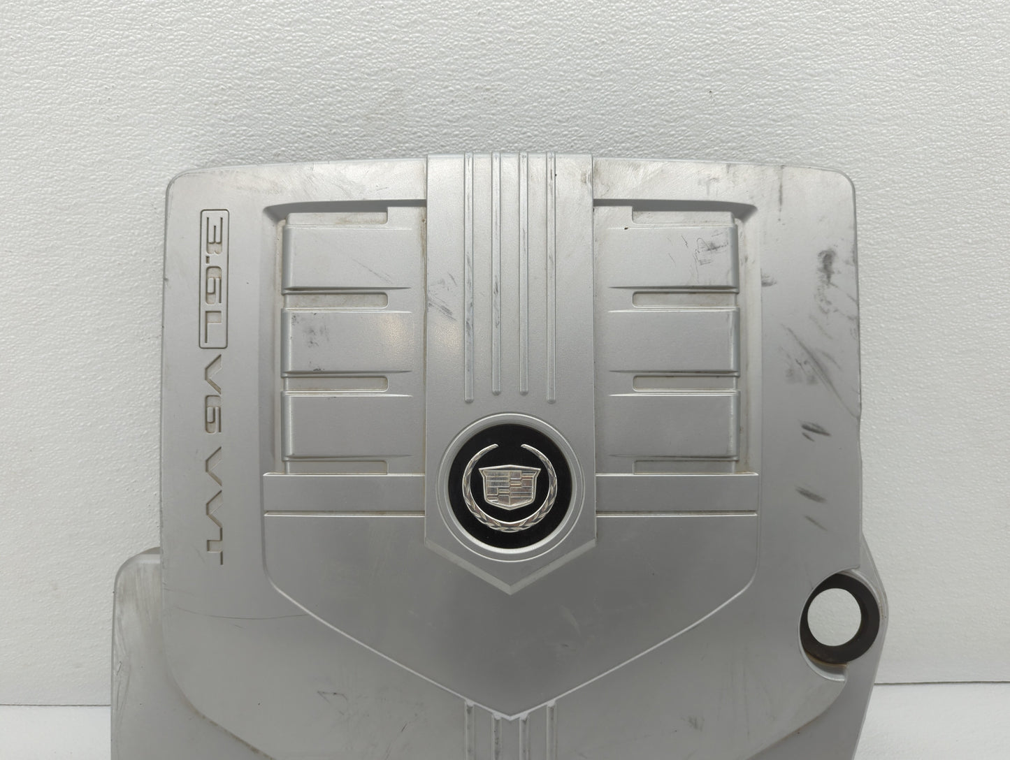 2005 Cadillac Cts Engine Cover - Oemusedautoparts1.com