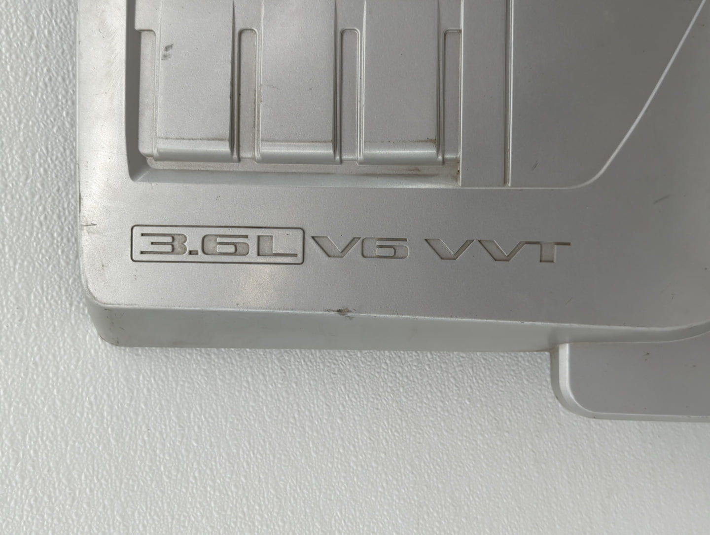 2005 Cadillac Cts Engine Cover - Oemusedautoparts1.com