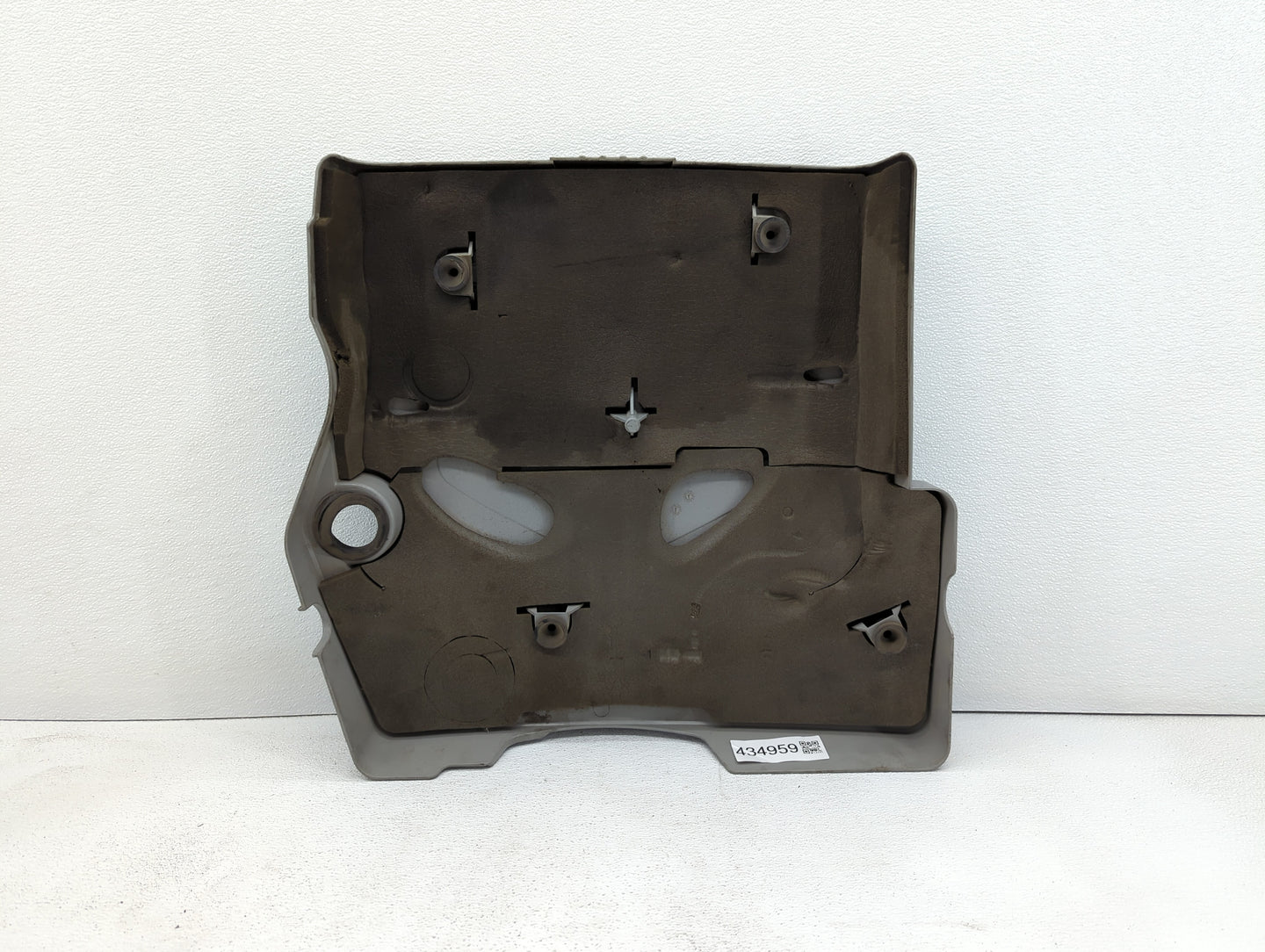 2005 Cadillac Cts Engine Cover - Oemusedautoparts1.com