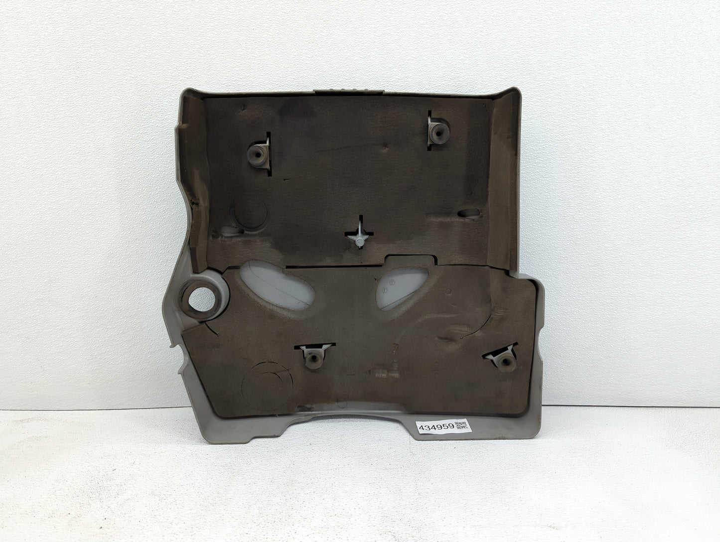 2005 Cadillac Cts Engine Cover - Oemusedautoparts1.com