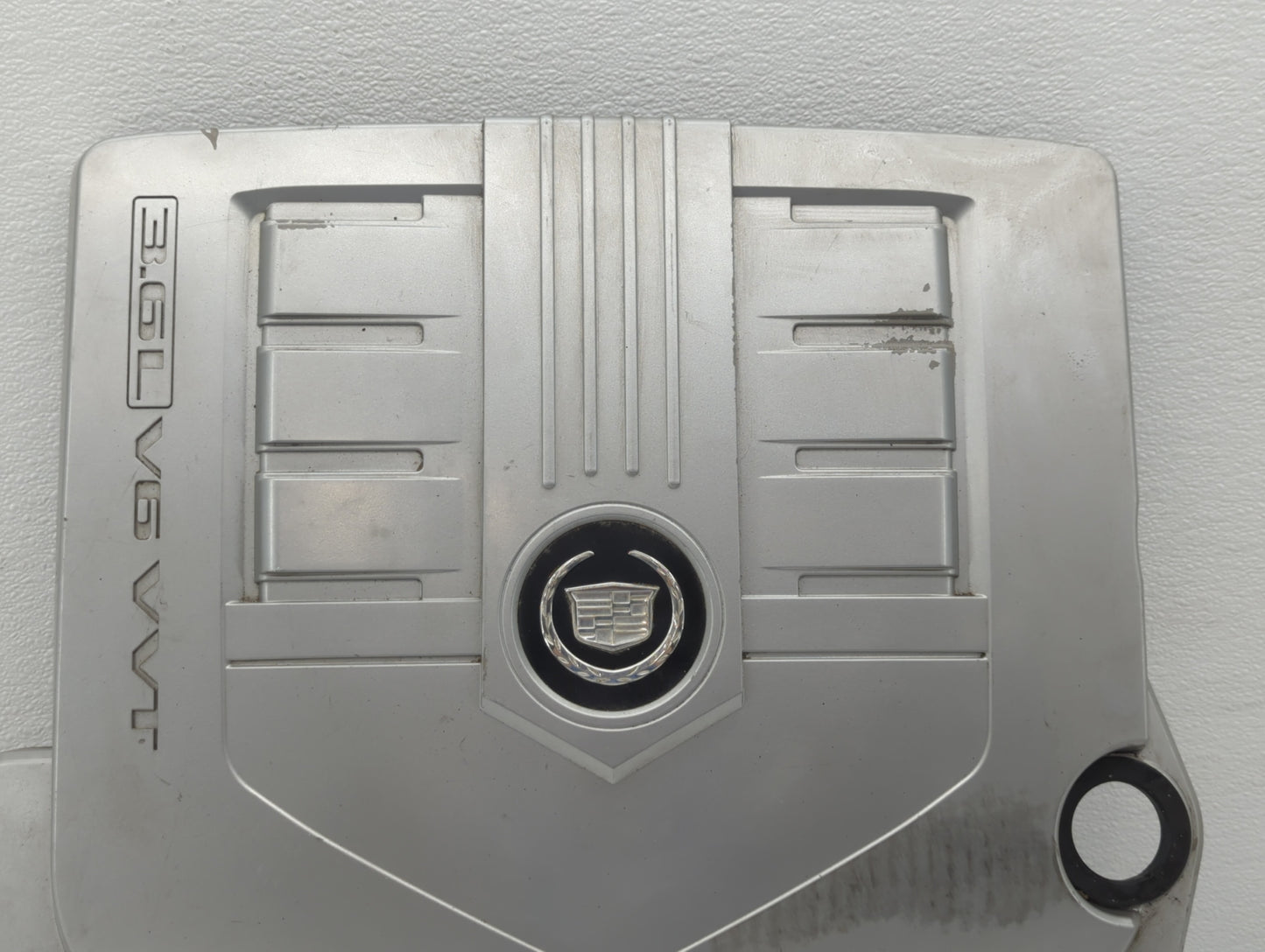 2005 Cadillac Cts Engine Cover - Oemusedautoparts1.com