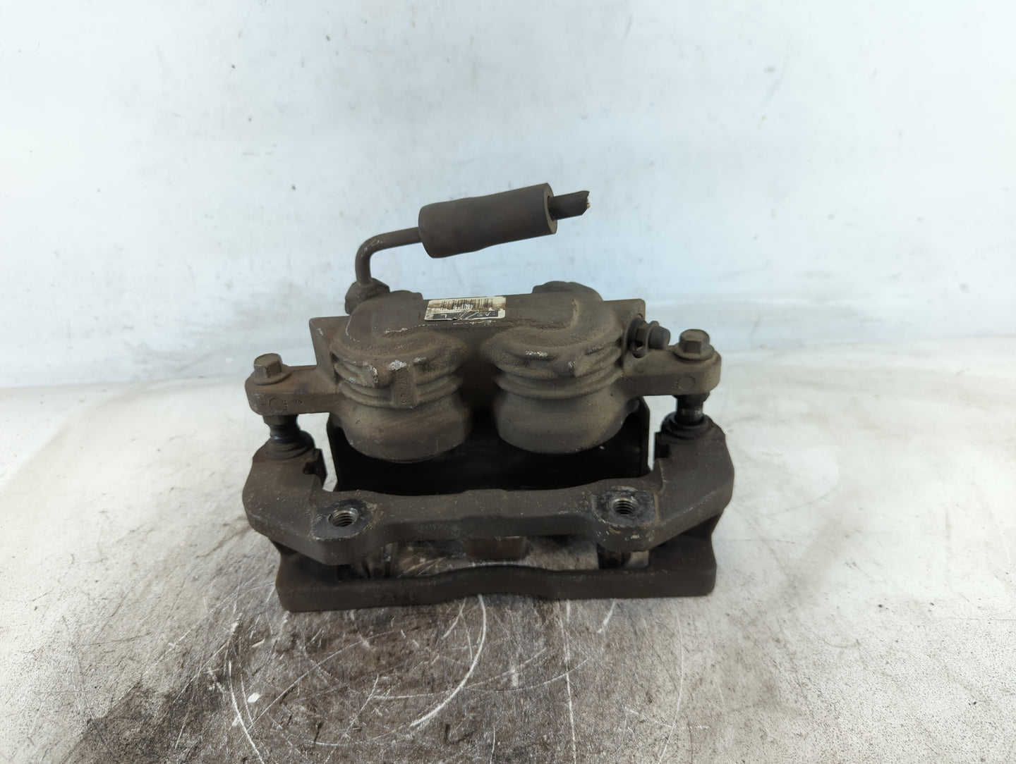 2003-2008 Cadillac Cts Front Driver Left Brake Caliper - Oemusedautoparts1.com