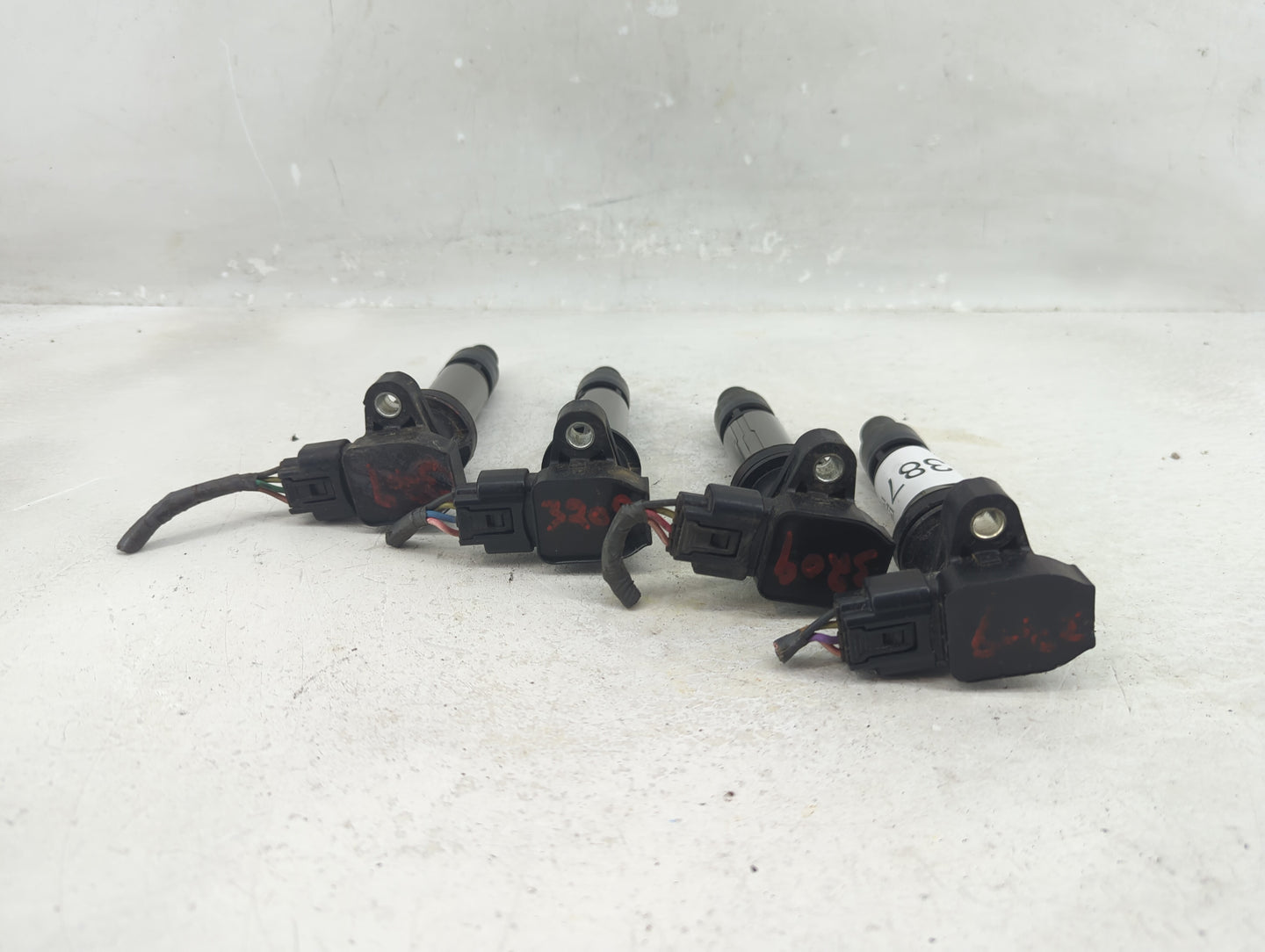 2004-2005 Cadillac Deville Ignition Coil Igniter Pack - Oemusedautoparts1.com