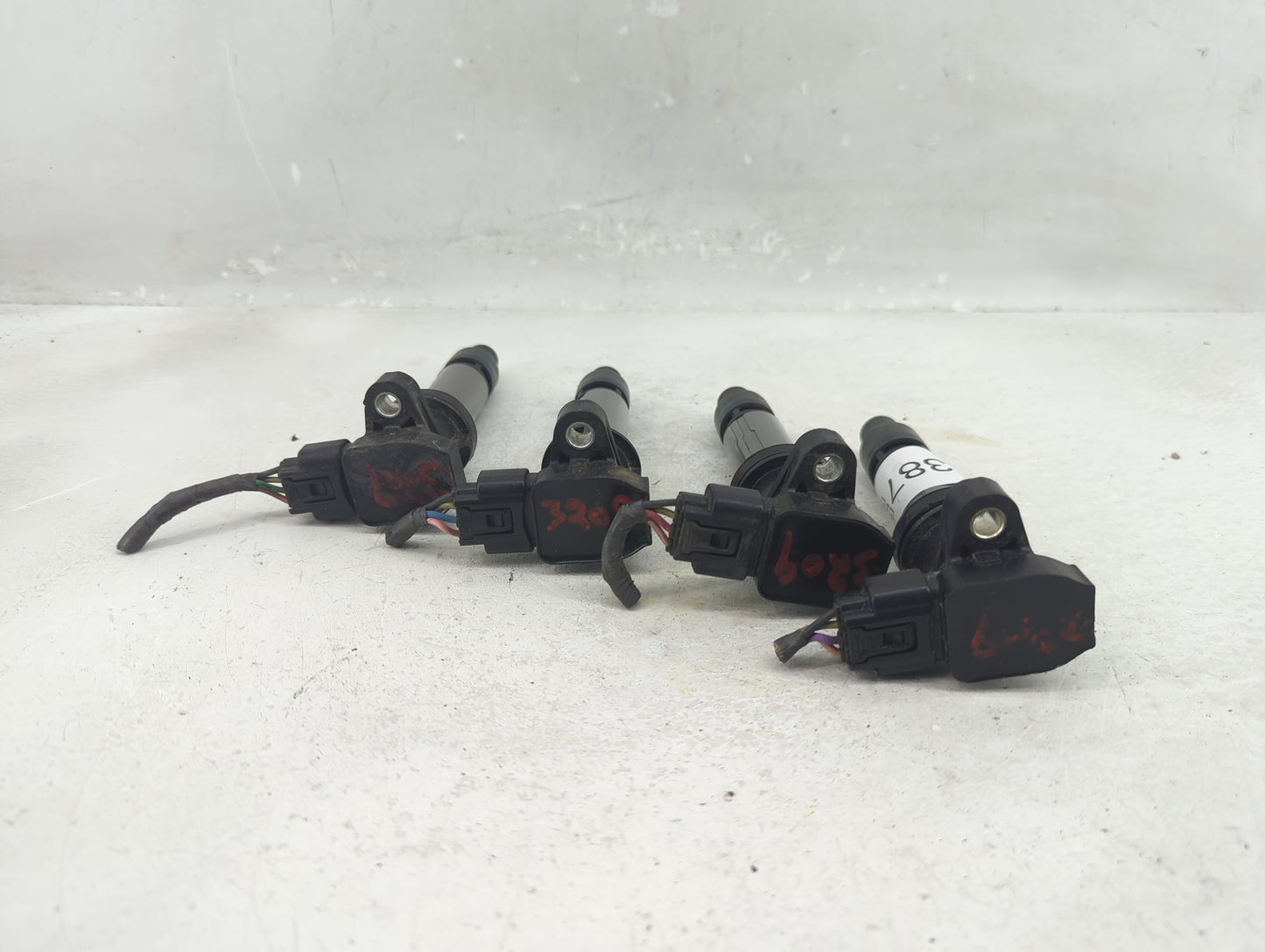 2004-2005 Cadillac Deville Ignition Coil Igniter Pack - Oemusedautoparts1.com