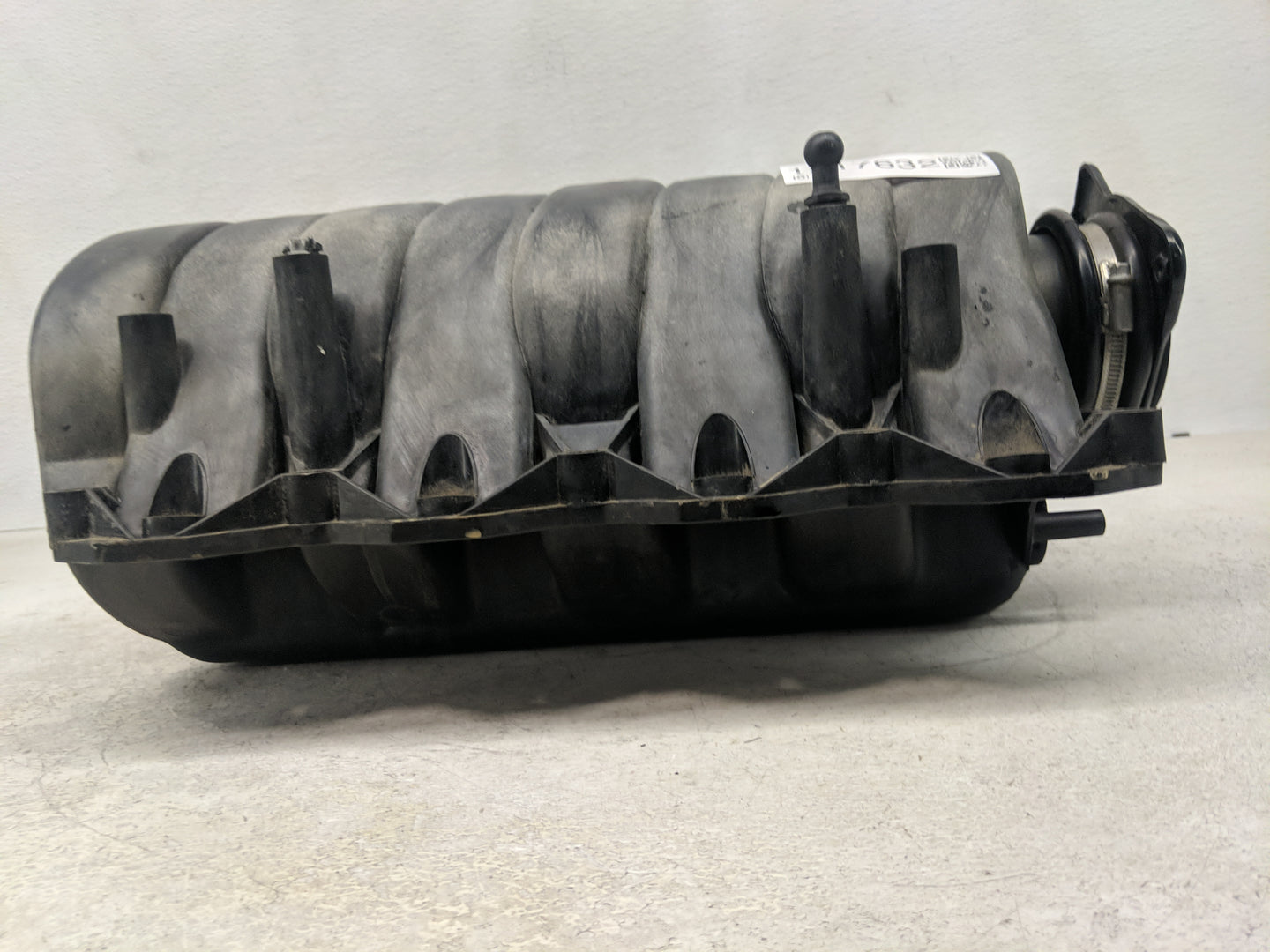 2005 Cadillac Deville Air Intake Manifold P/N:12564773 911-010 Fits OEM Used Auto Parts - Oemusedautoparts1.com